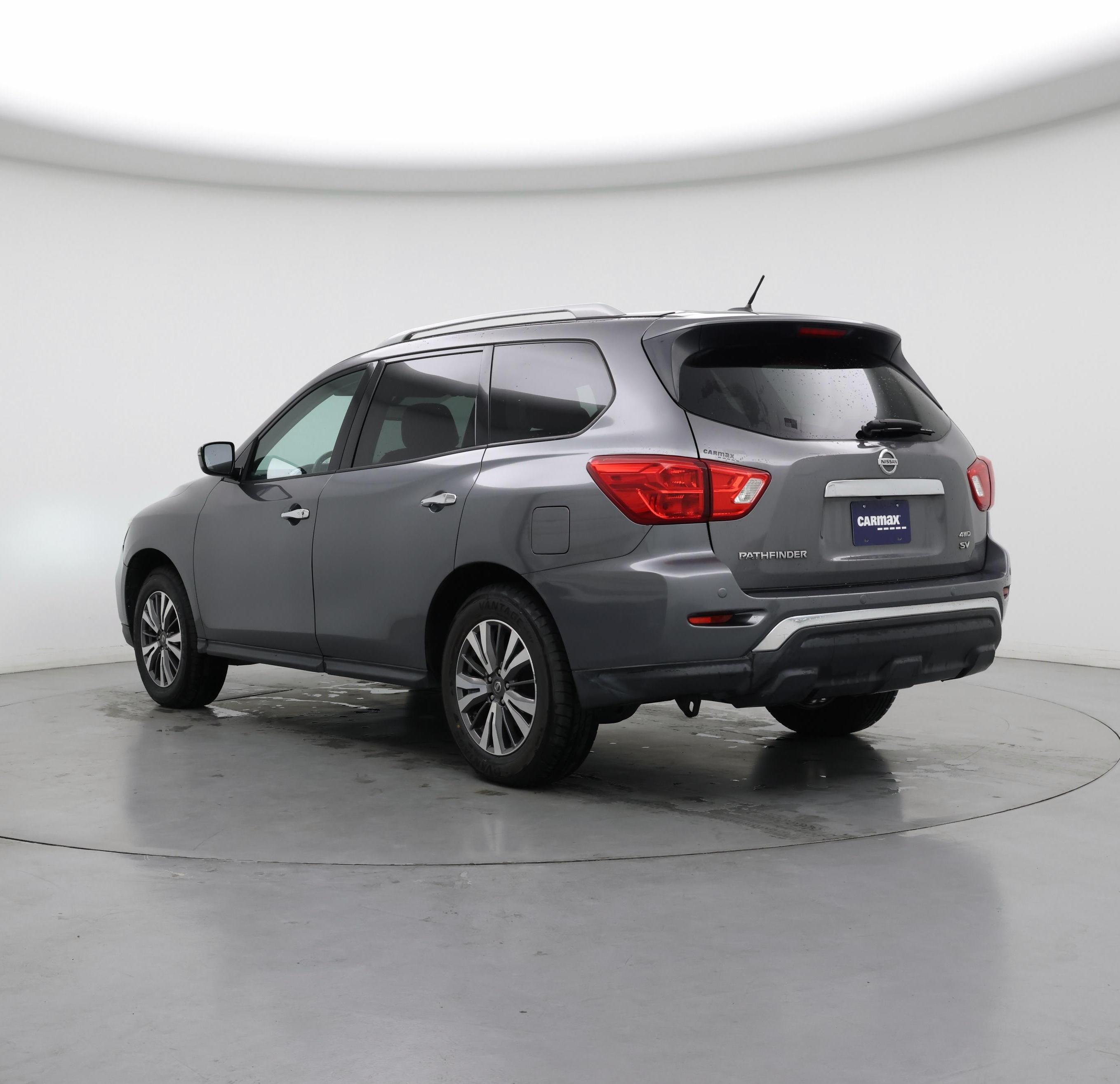Thumbnail: 2017 Nissan Pathfinder - 2