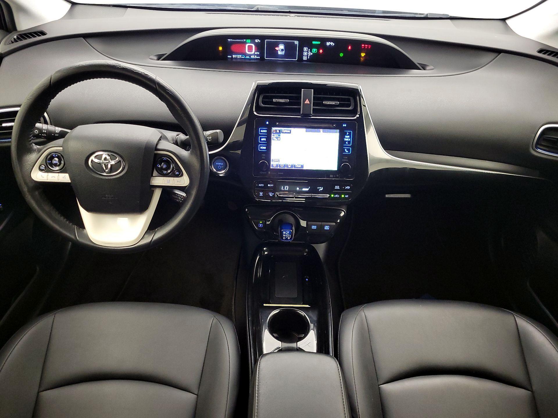Thumbnail: 2017 Toyota Prius - 9