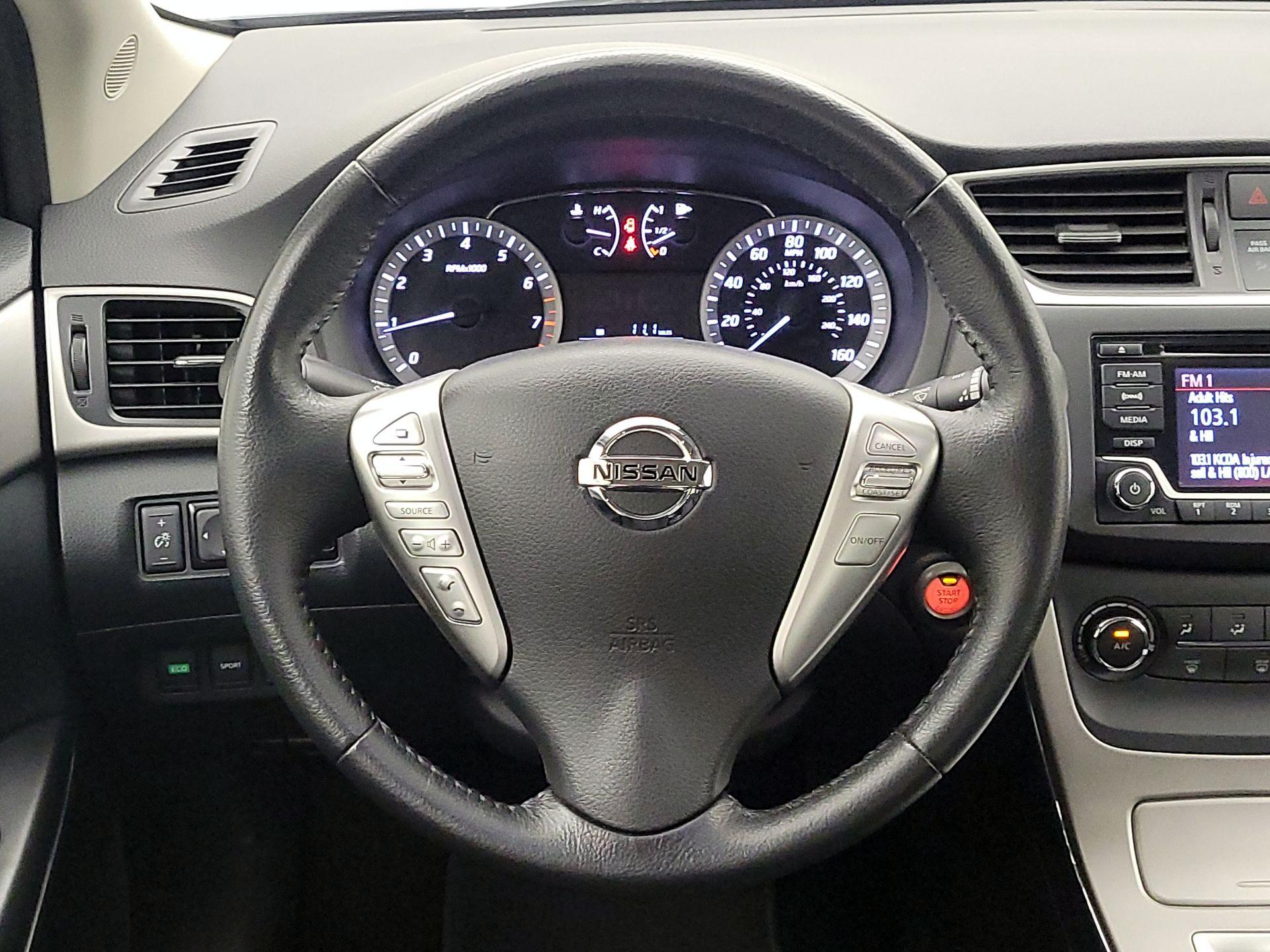 Thumbnail: 2015 Nissan Sentra - 10