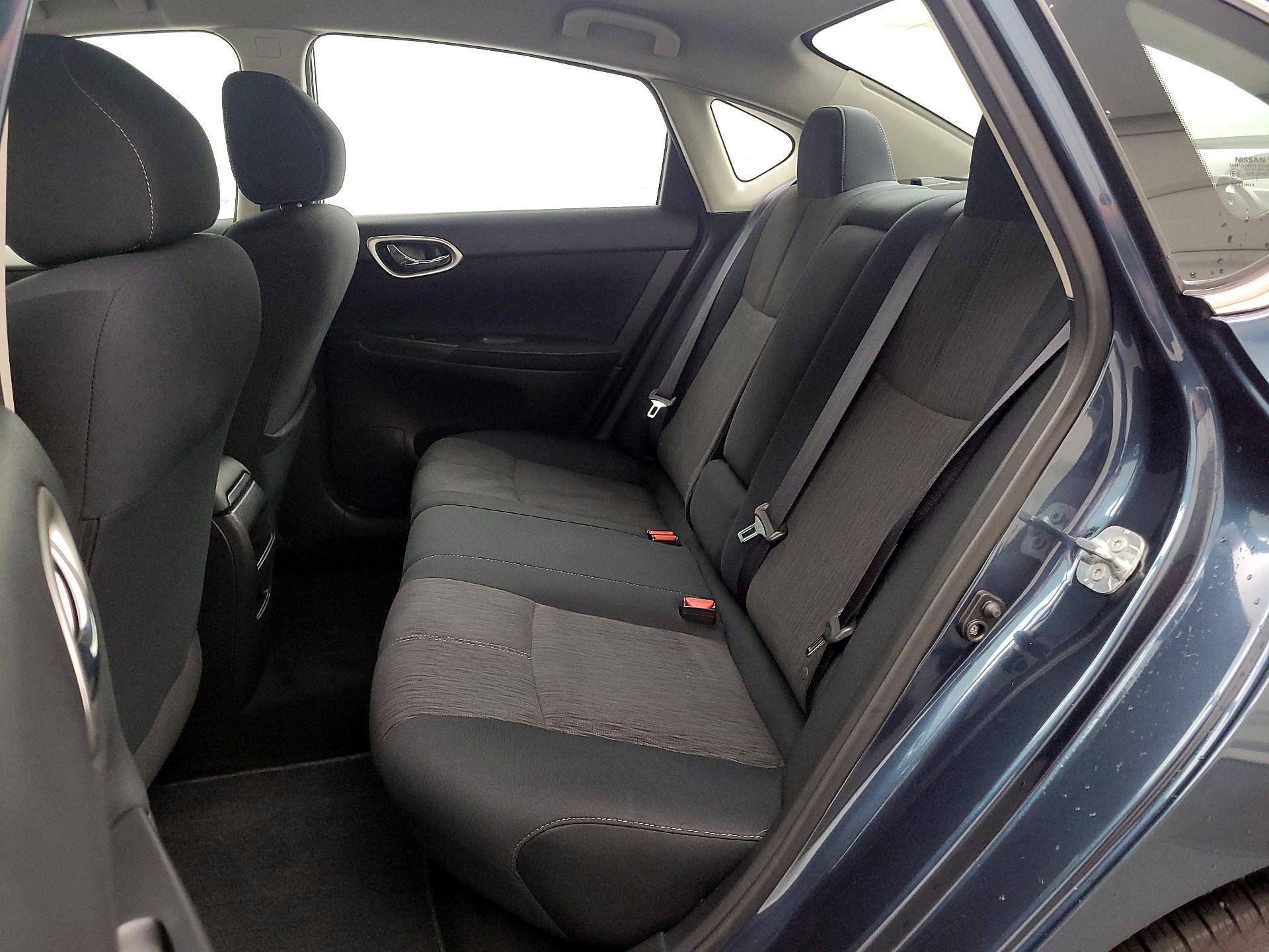 Thumbnail: 2015 Nissan Sentra - 19