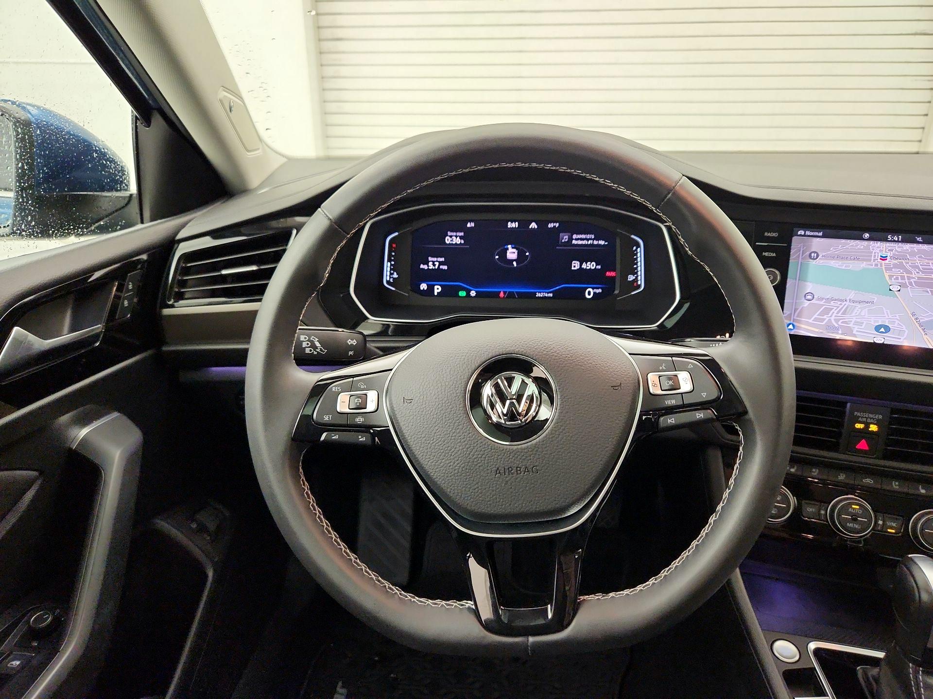 Thumbnail: 2021 Volkswagen Jetta - 10