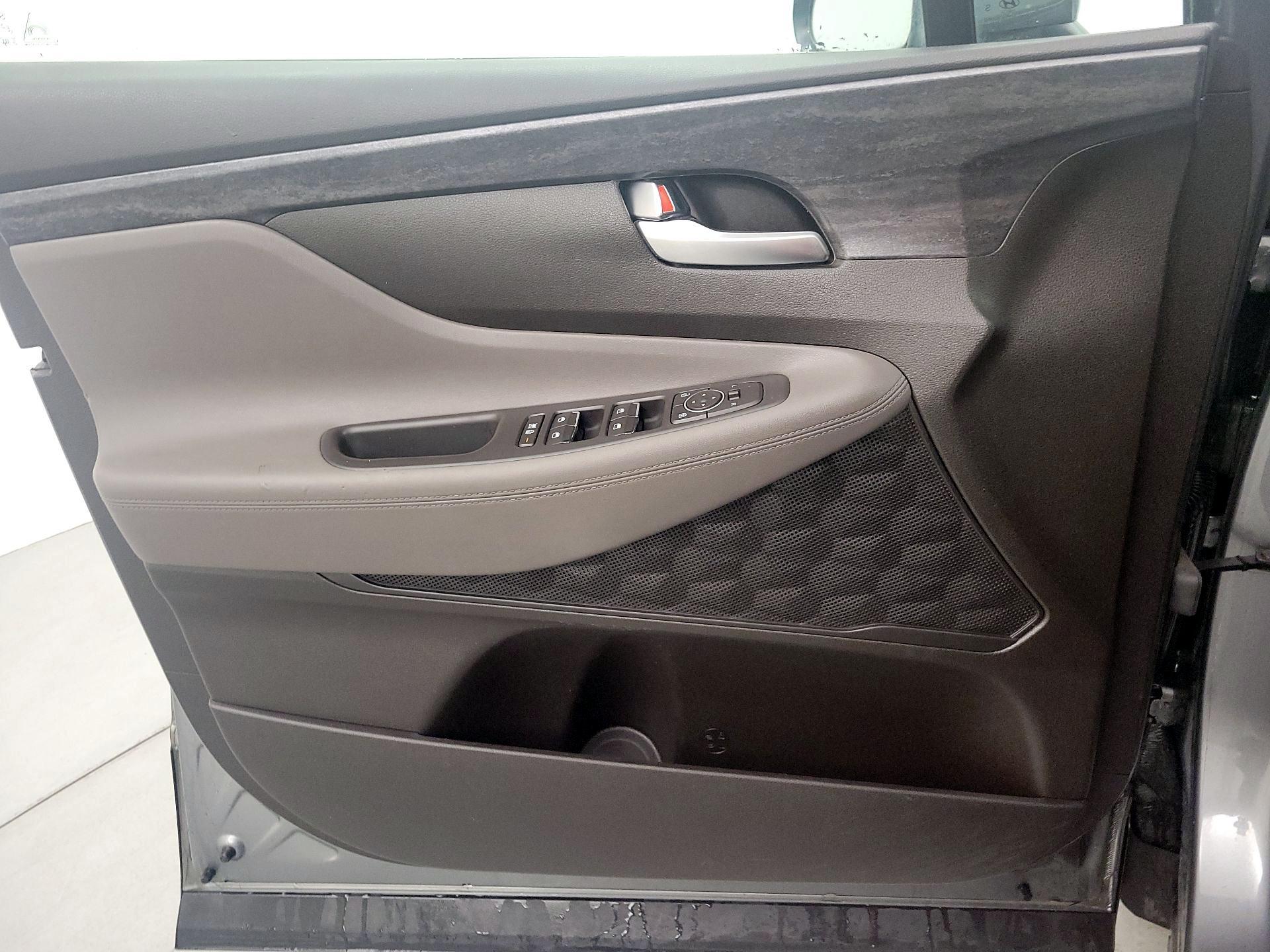 Thumbnail: 2019 Hyundai Santa Fe - 12