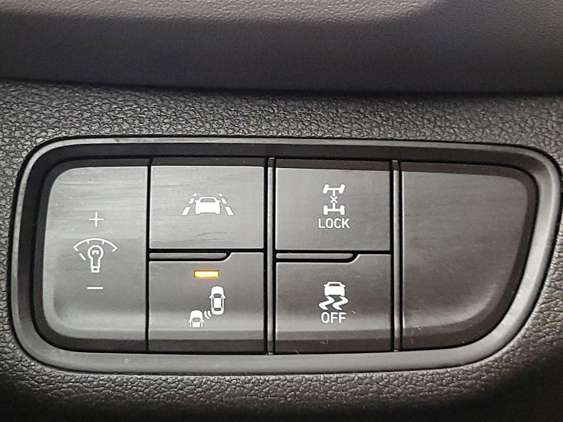 Thumbnail: 2019 Hyundai Santa Fe - 13