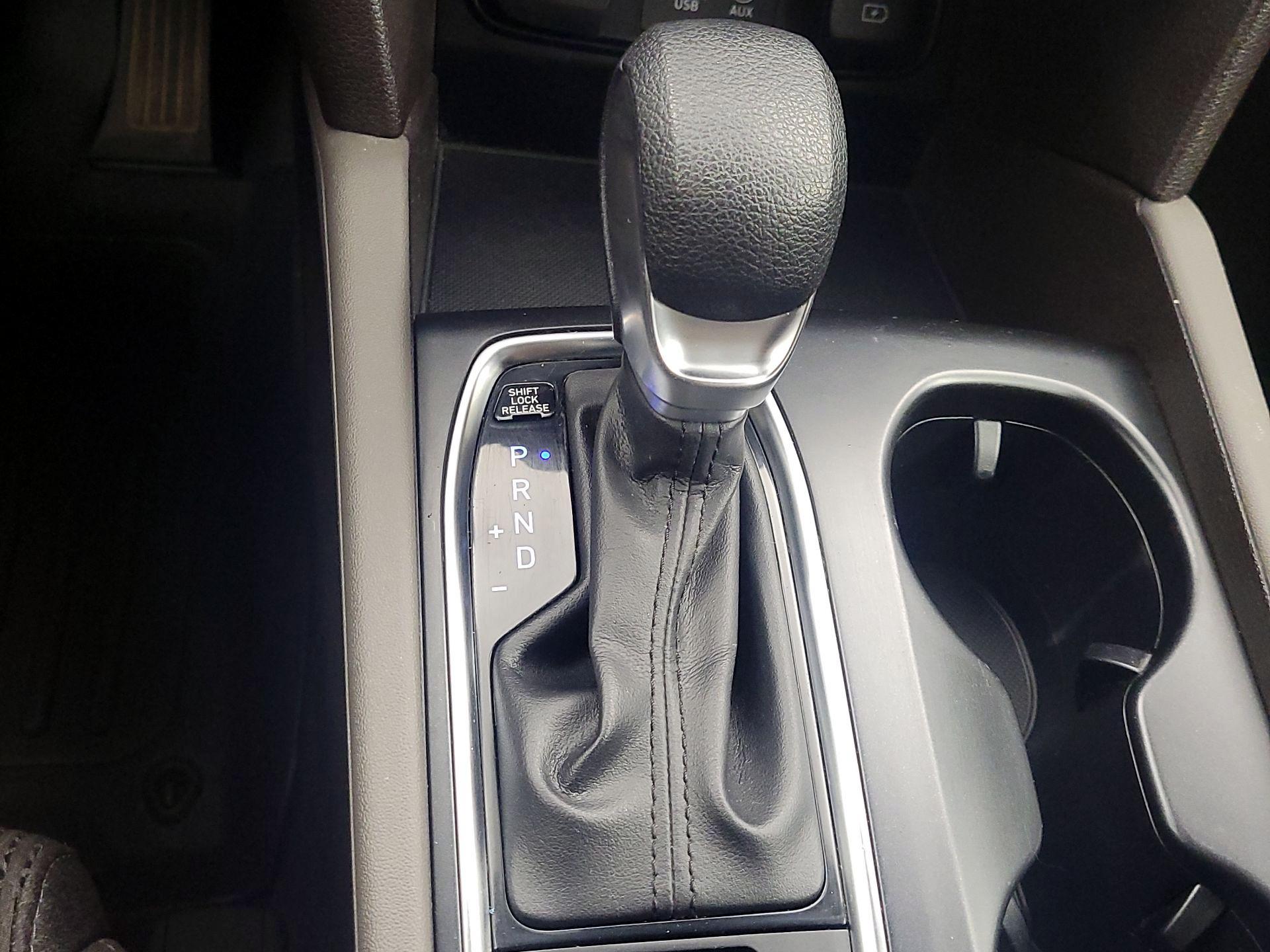 Thumbnail: 2019 Hyundai Santa Fe - 17