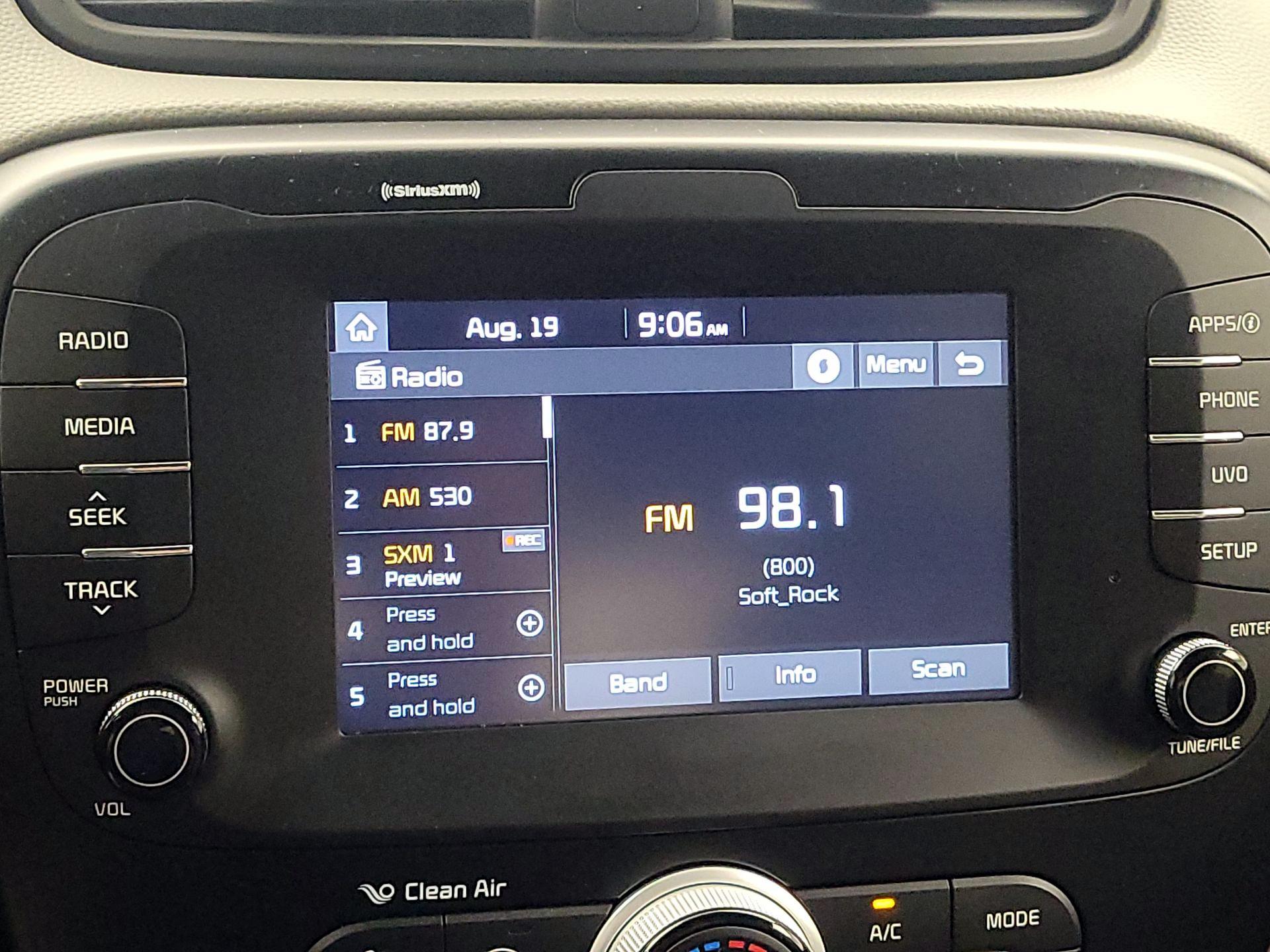 Thumbnail: 2019 Kia Soul - 15