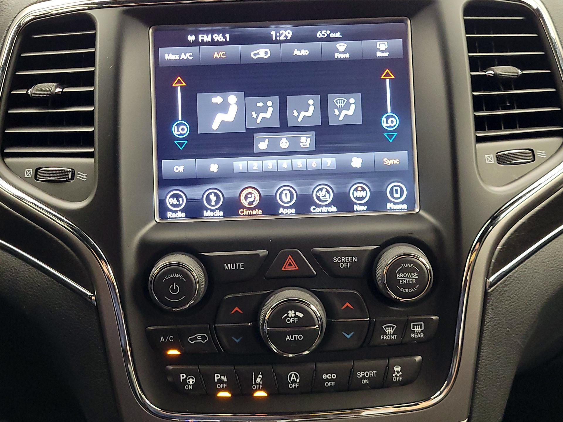 Thumbnail: 2018 Jeep Grand Cherokee - 17