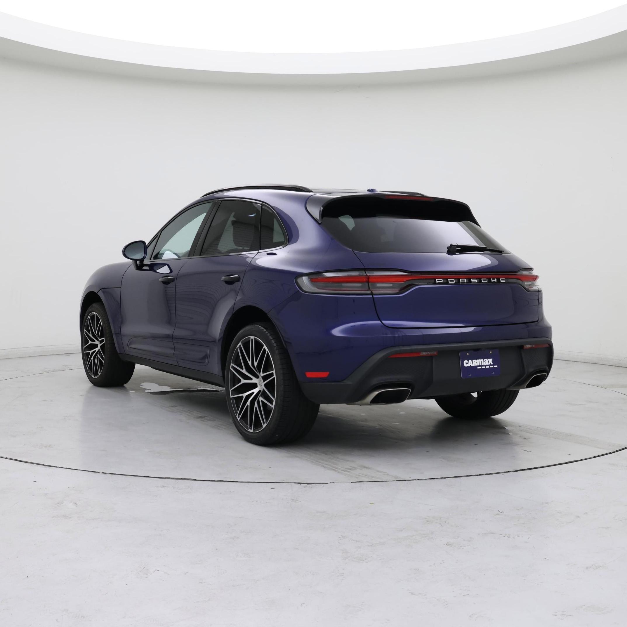 Thumbnail: 2022 Porsche Macan - 2