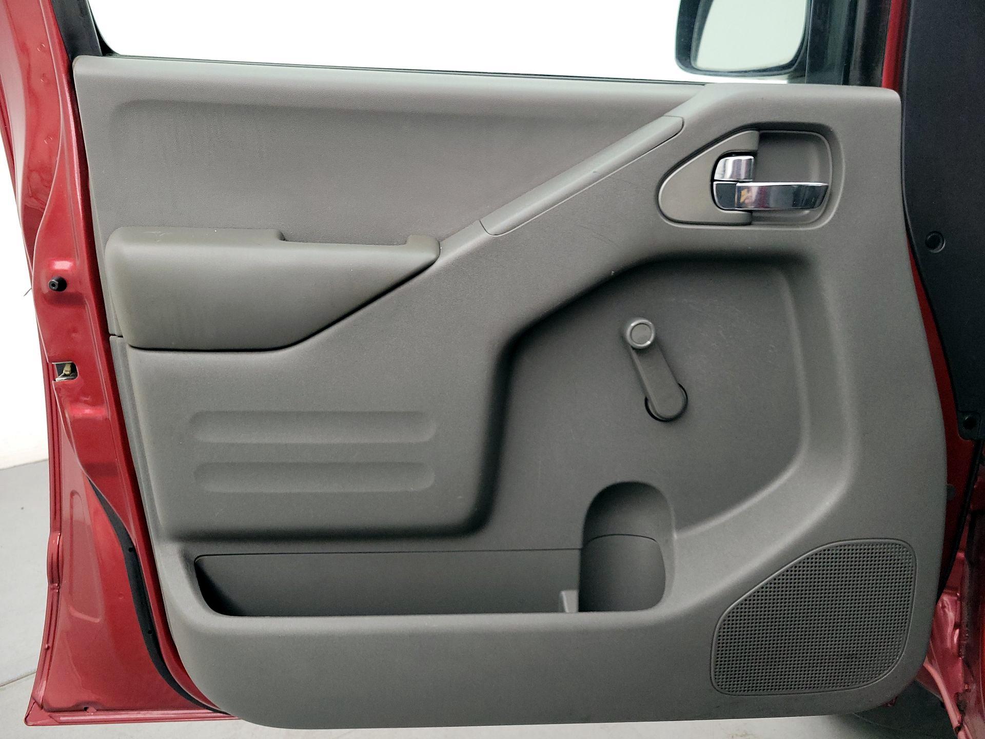 Thumbnail: 2016 Nissan Frontier - 12