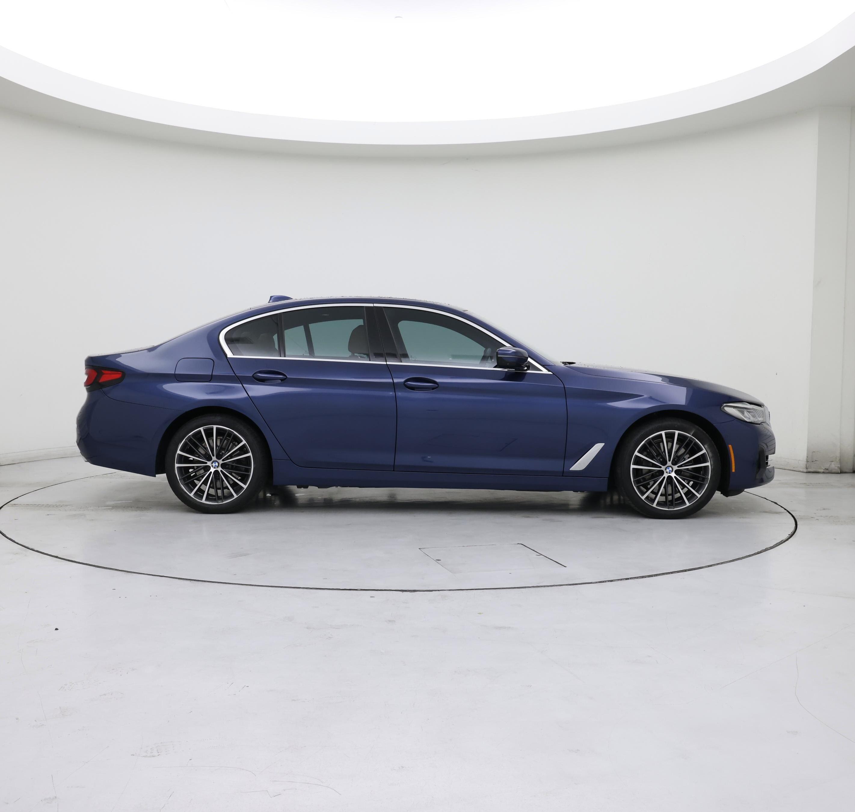 Thumbnail: 2021 BMW 5 Series - 7