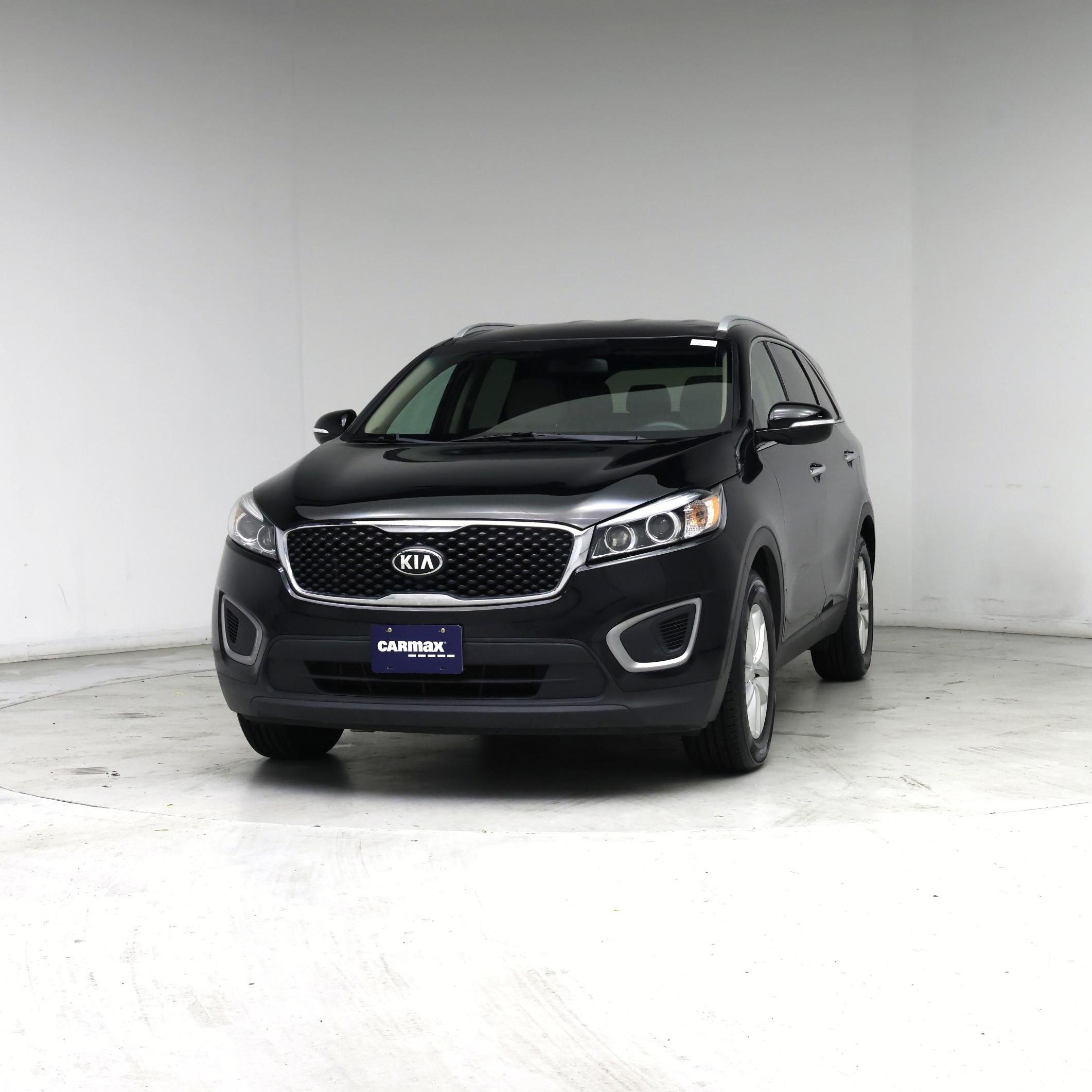 Thumbnail: 2016 Kia Sorento - 4