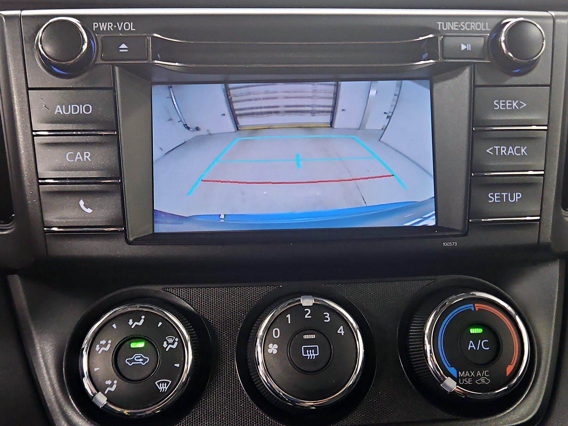 Thumbnail: 2018 Toyota RAV4 - 14