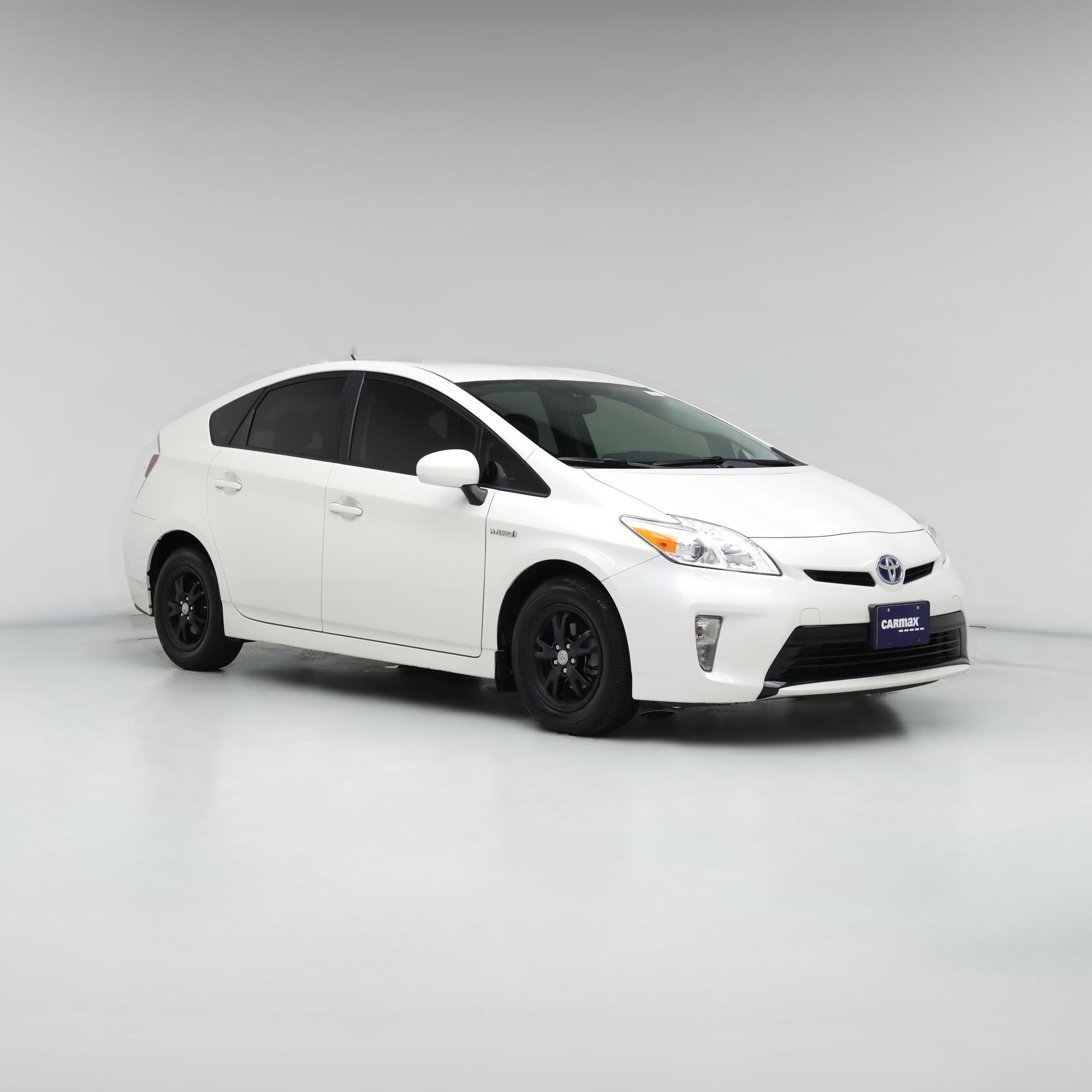 Thumbnail: 2015 Toyota Prius - 1