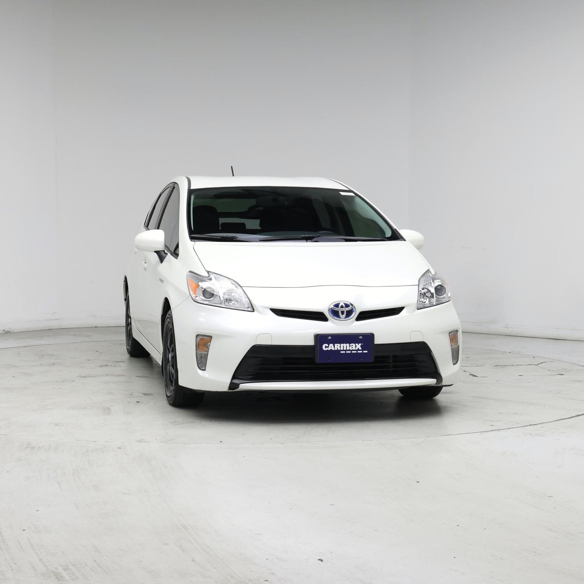 Thumbnail: 2015 Toyota Prius - 5