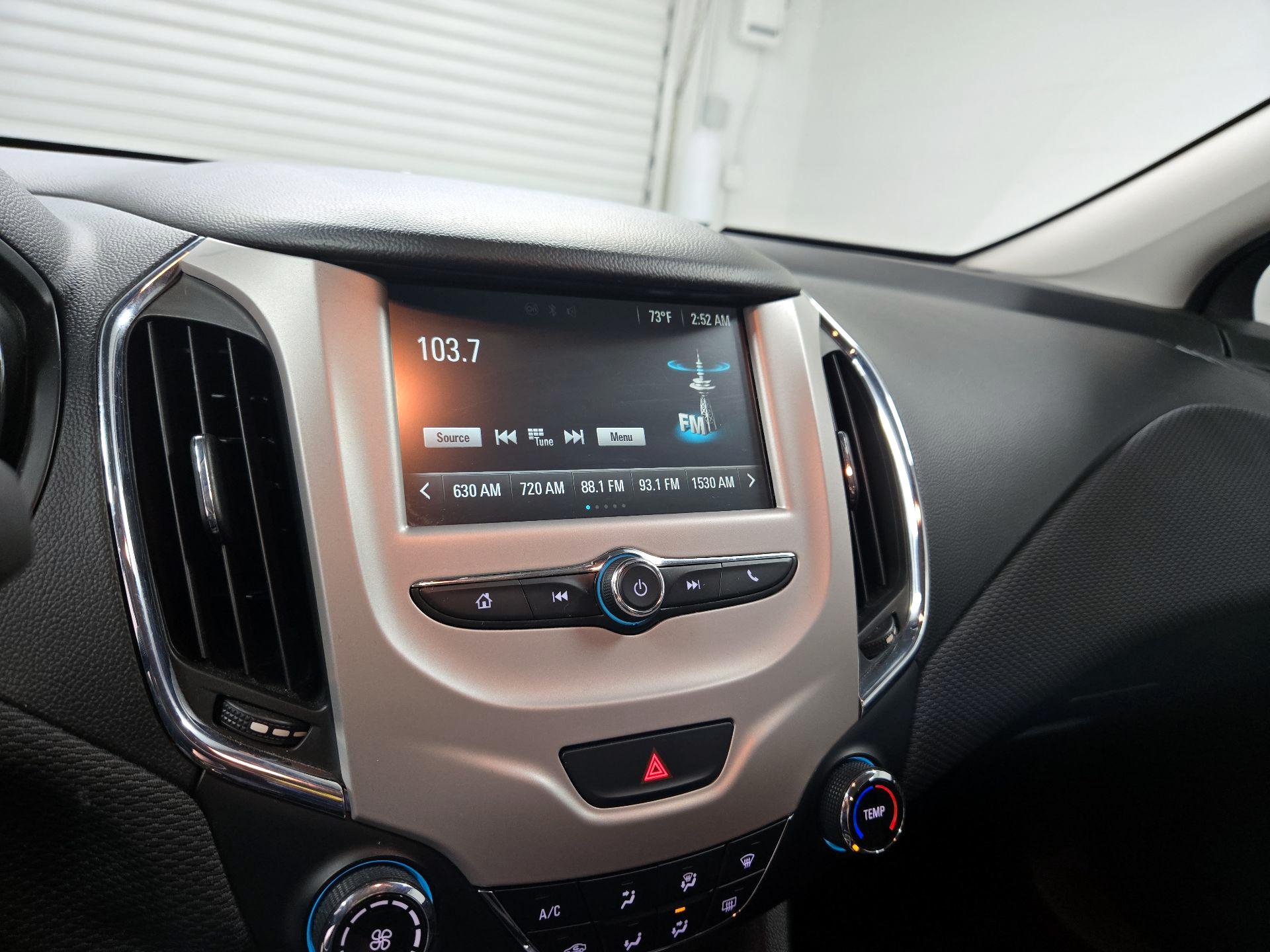 Thumbnail: 2016 Chevrolet Cruze - 15