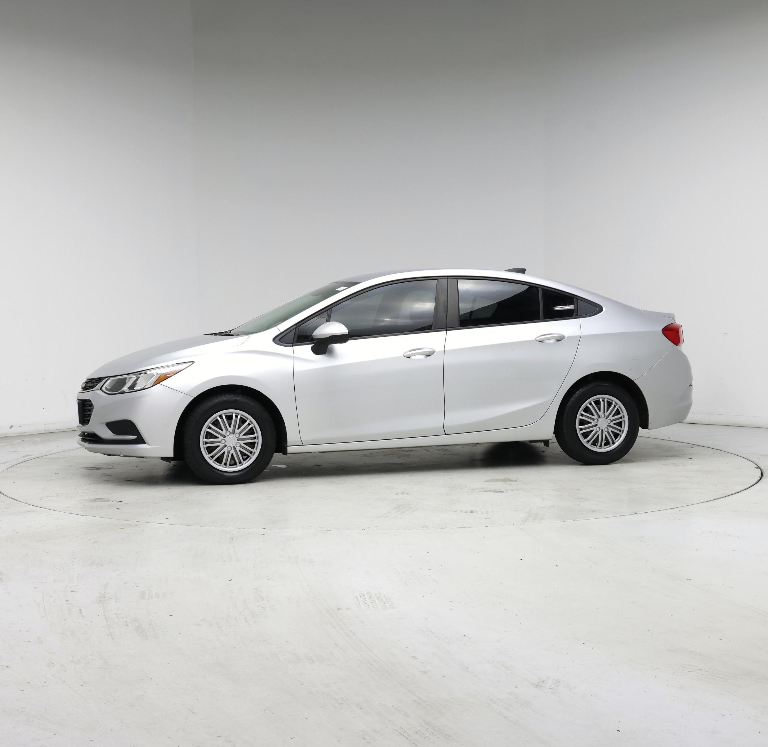 Thumbnail: 2016 Chevrolet Cruze - 3