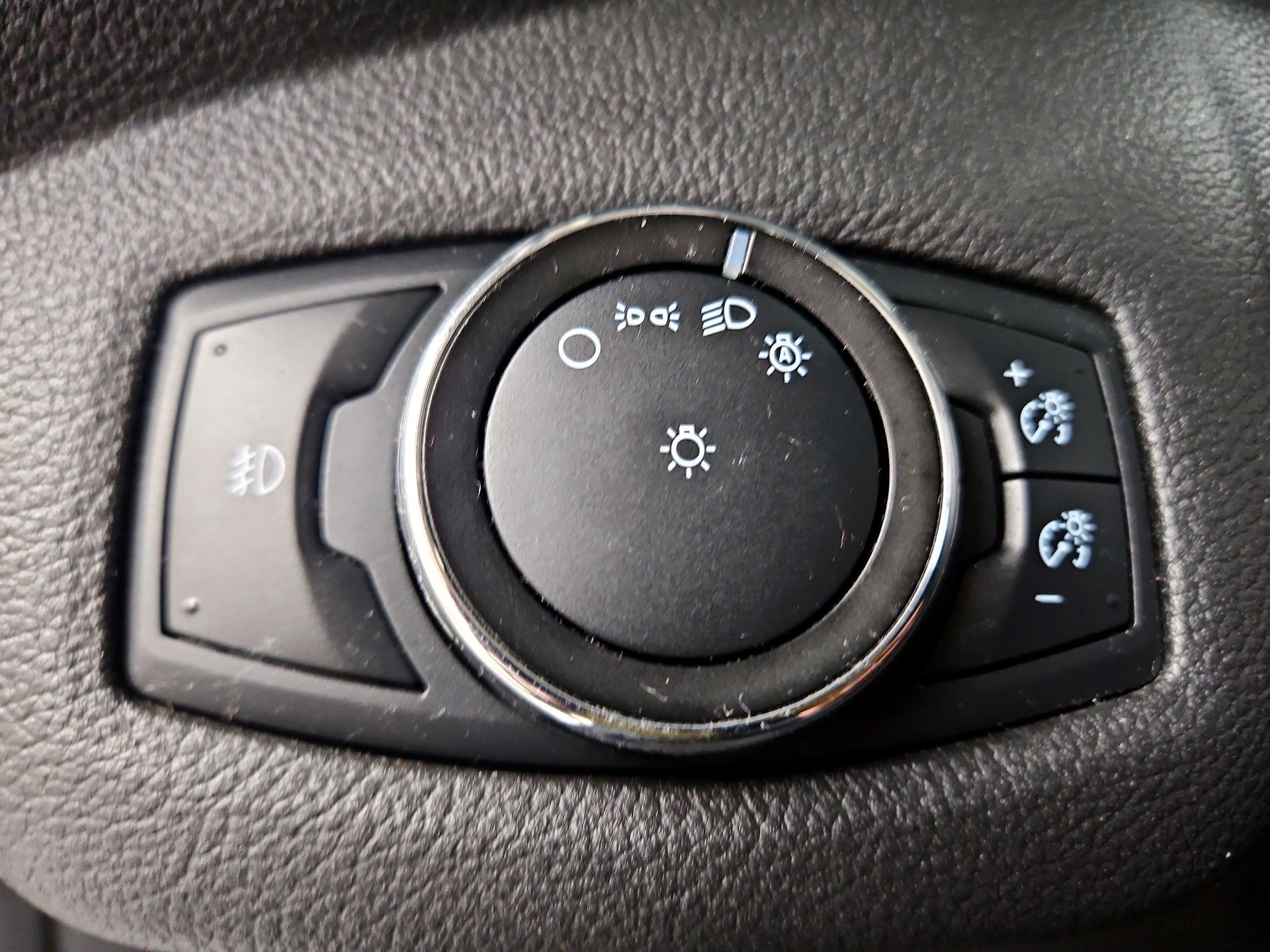 Thumbnail: 2014 Ford Escape - 13