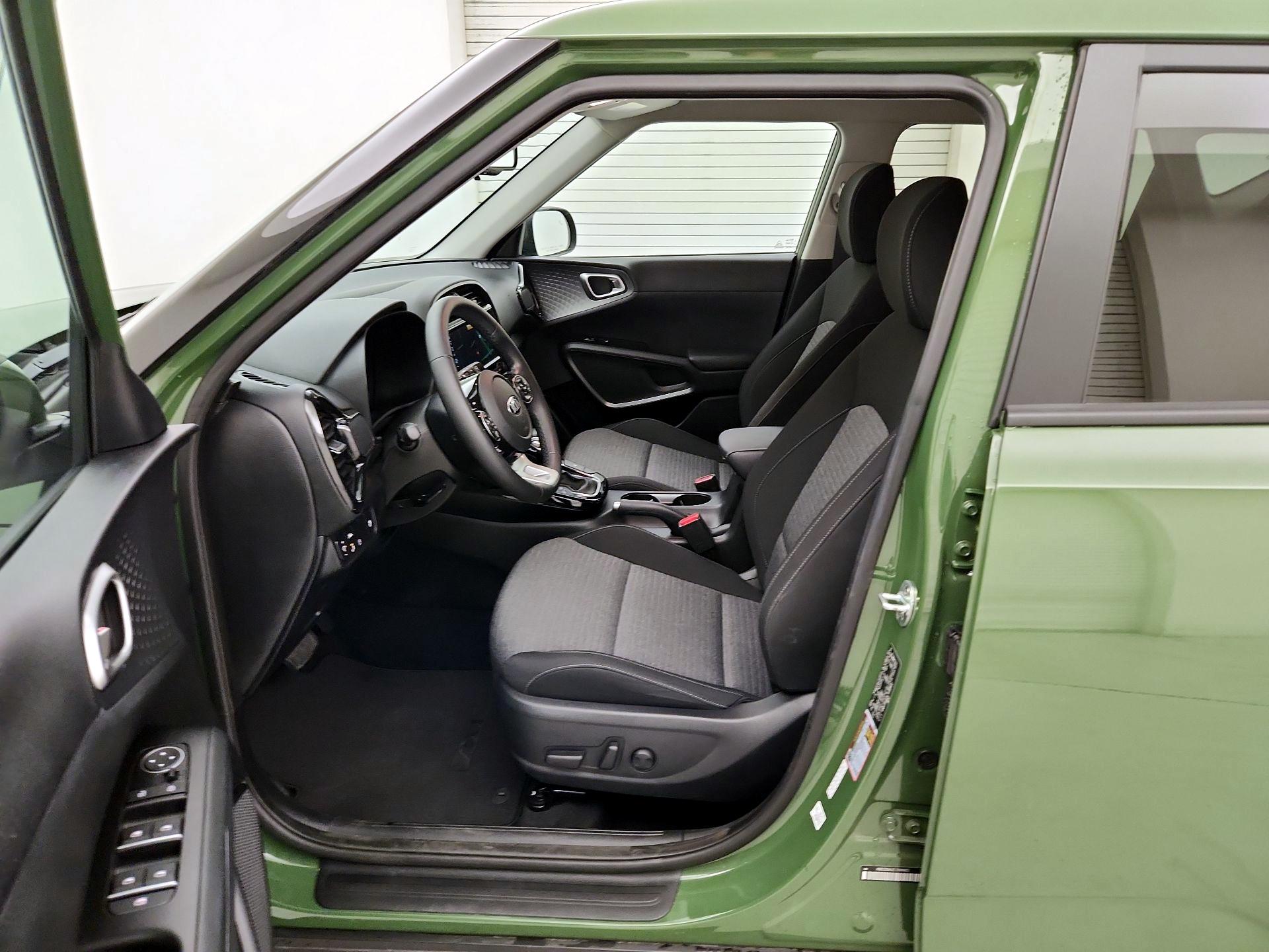 Thumbnail: 2020 Kia Soul - 11
