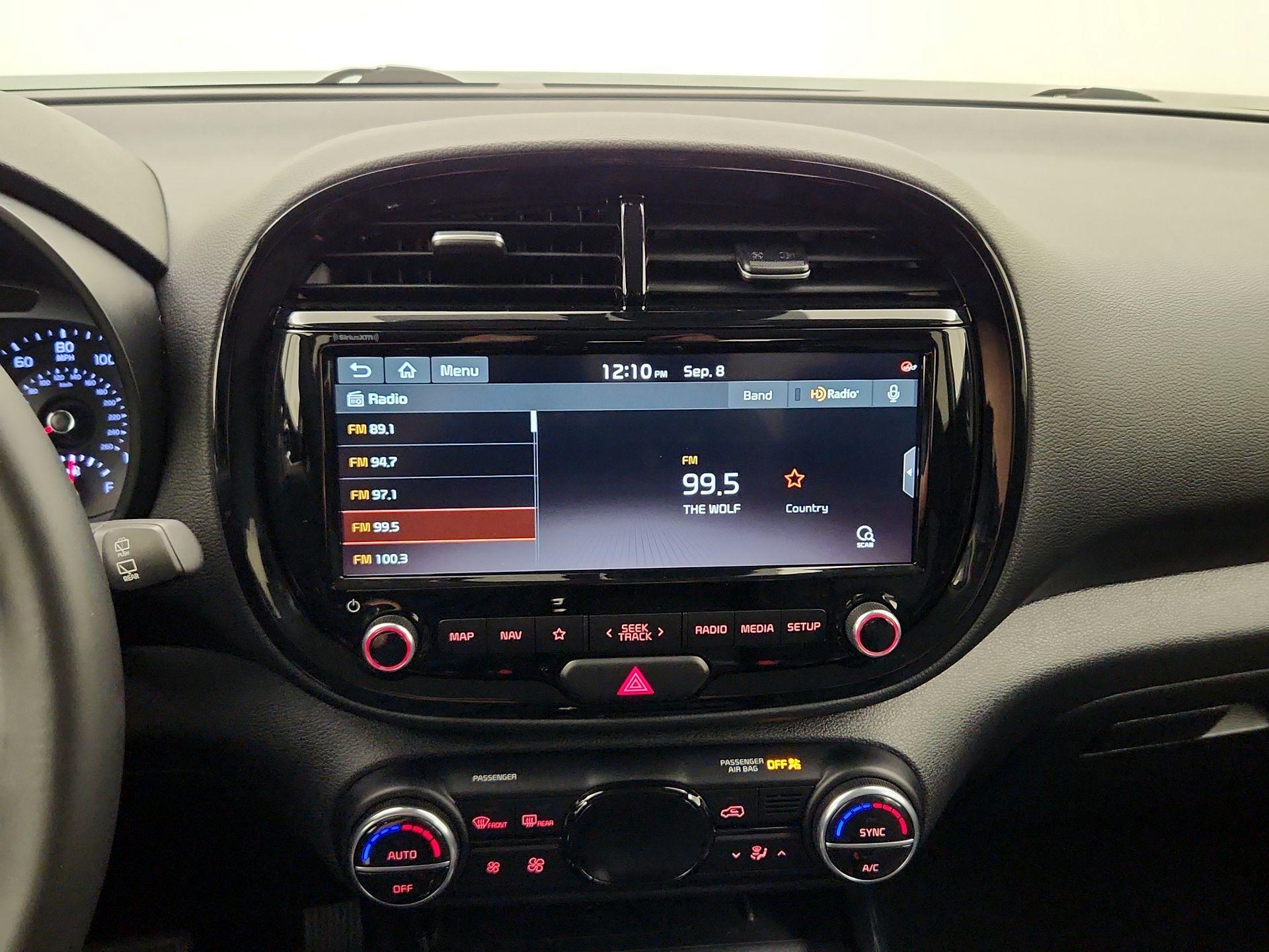 Thumbnail: 2020 Kia Soul - 16