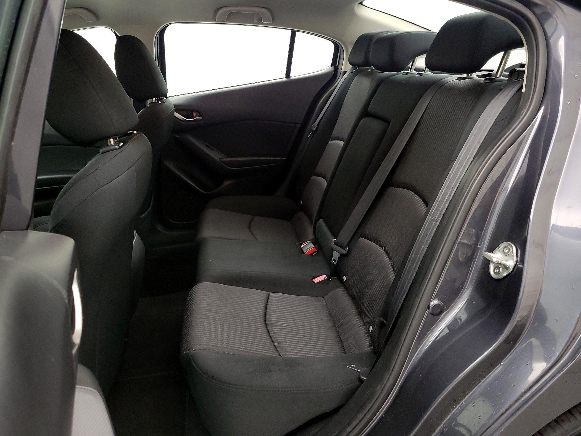 Thumbnail: 2016 Mazda Mazda3 - 20