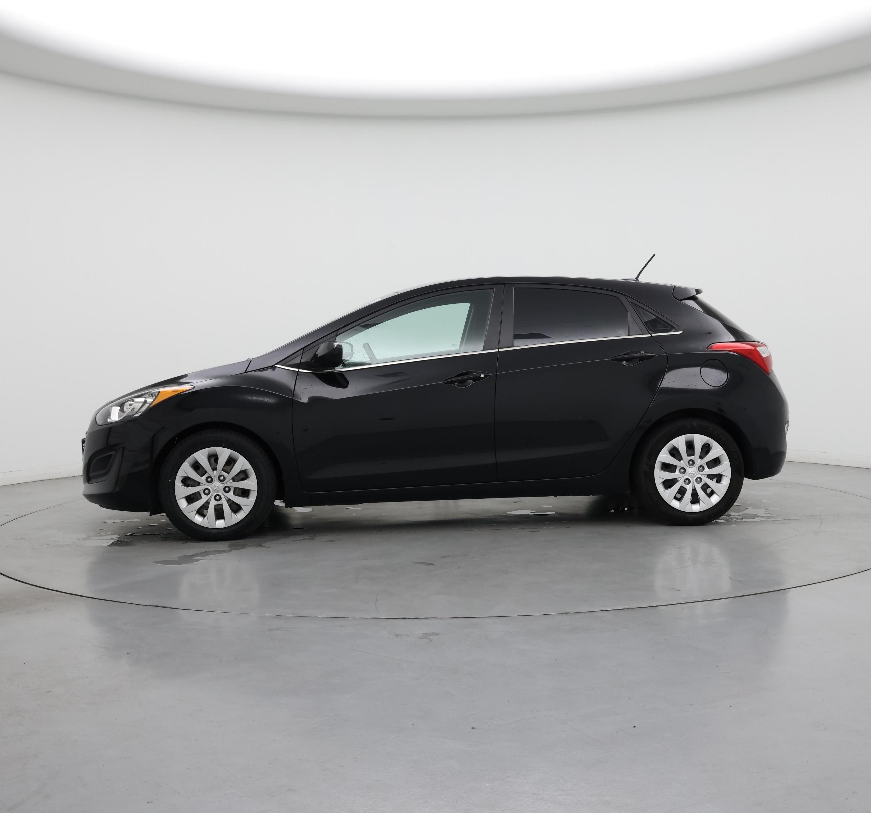 Thumbnail: 2016 Hyundai Elantra - 3