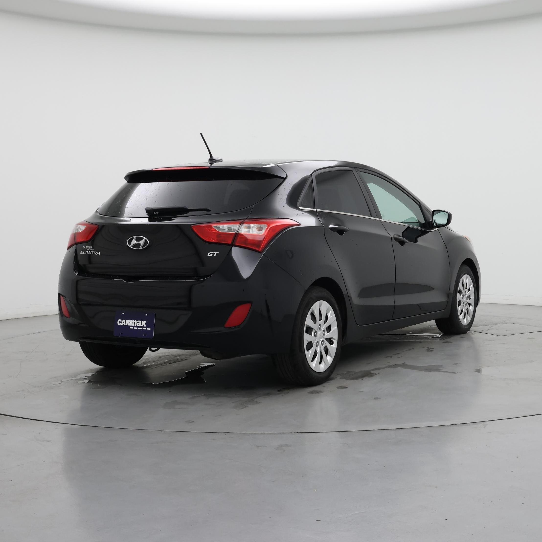 Thumbnail: 2016 Hyundai Elantra - 8
