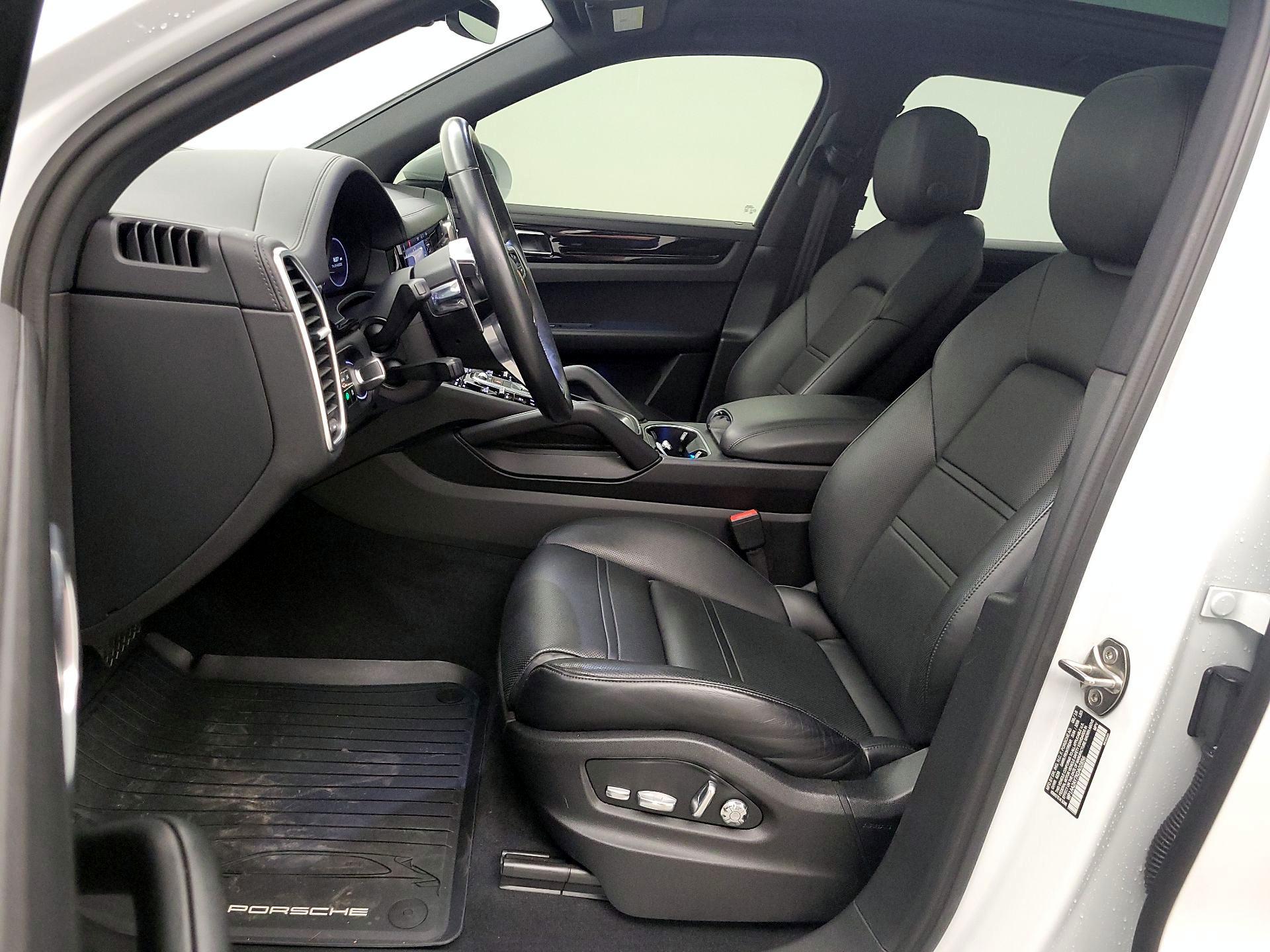 Thumbnail: 2019 Porsche Cayenne - 11