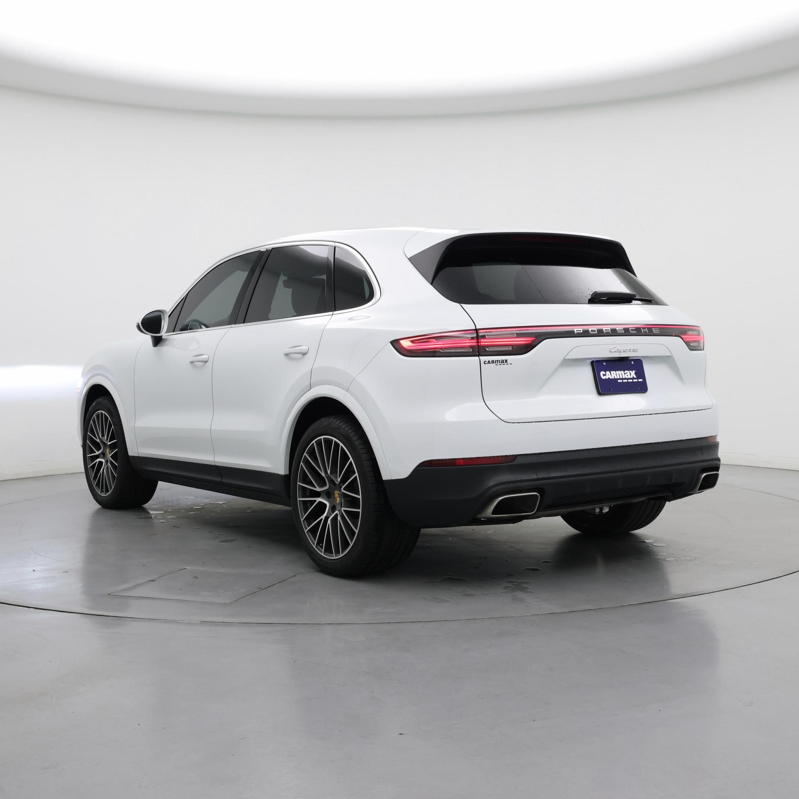 Thumbnail: 2019 Porsche Cayenne - 2