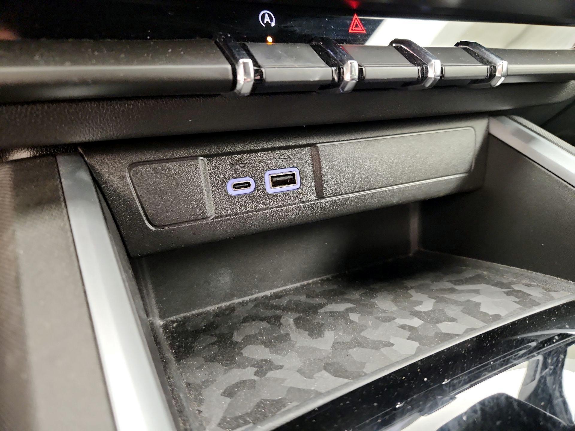 Thumbnail: 2024 Chevrolet Colorado - 19