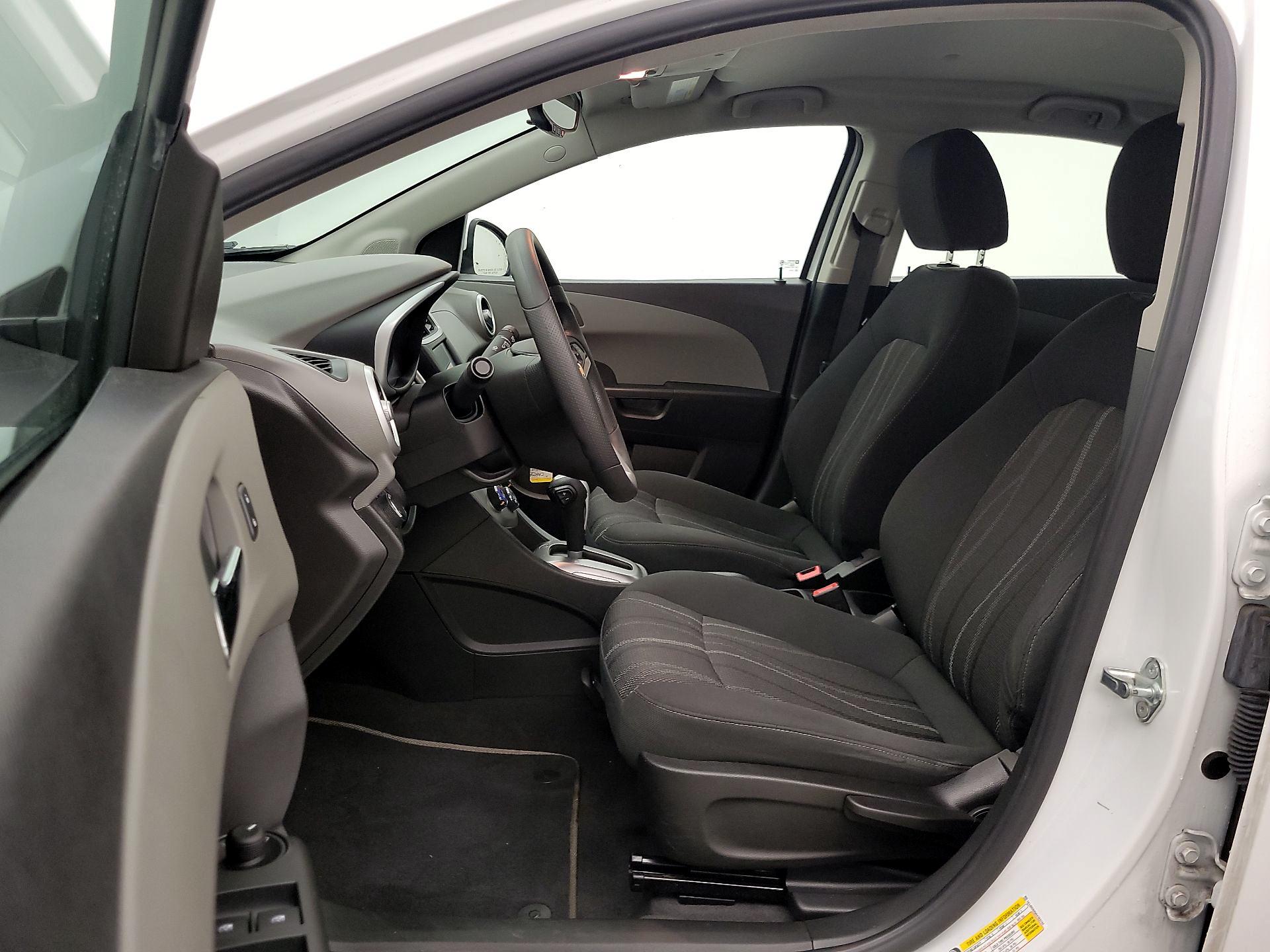 Thumbnail: 2017 Chevrolet Sonic - 11