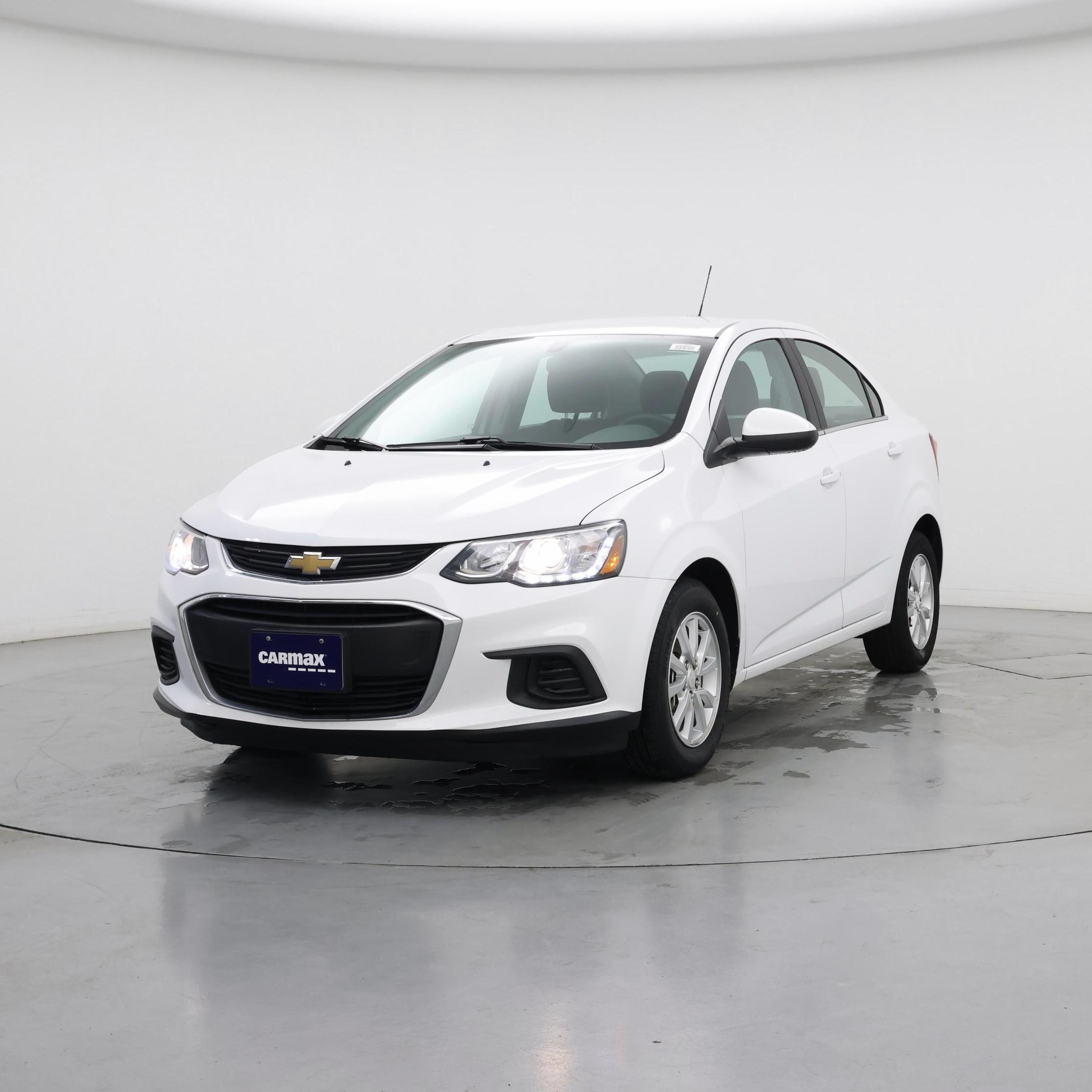 Thumbnail: 2017 Chevrolet Sonic - 4