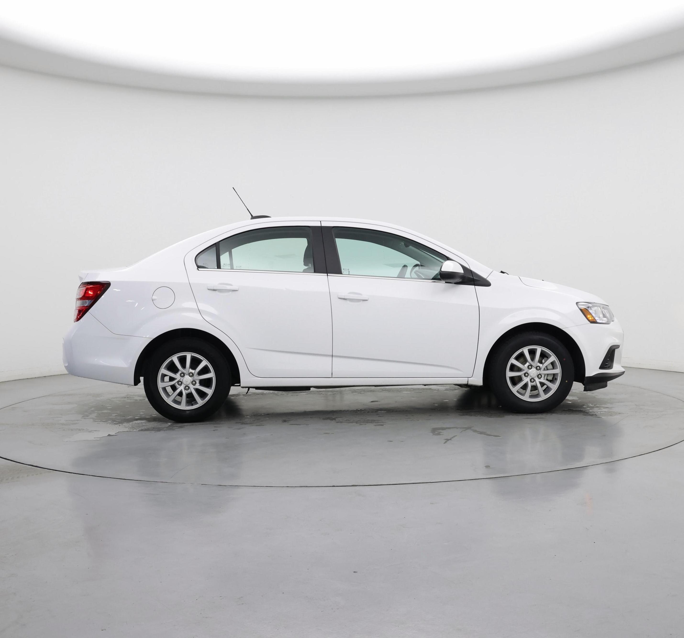 Thumbnail: 2017 Chevrolet Sonic - 7