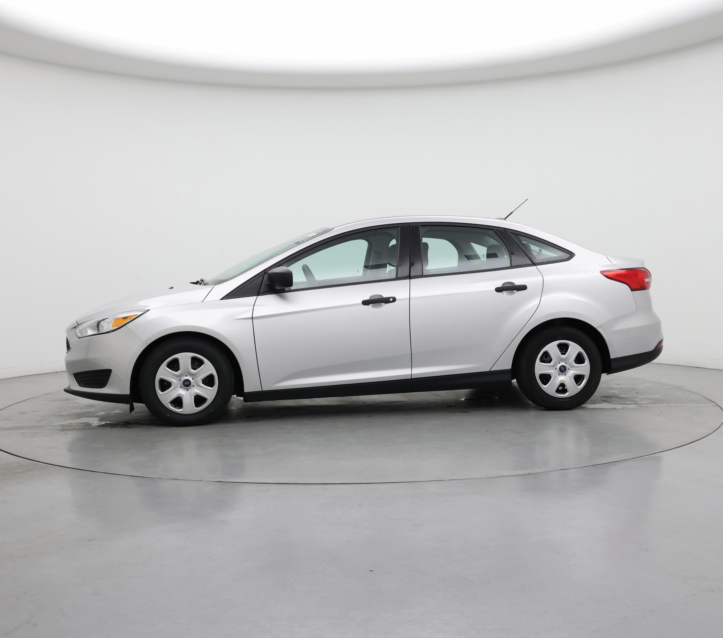Thumbnail: 2017 Ford Focus - 3