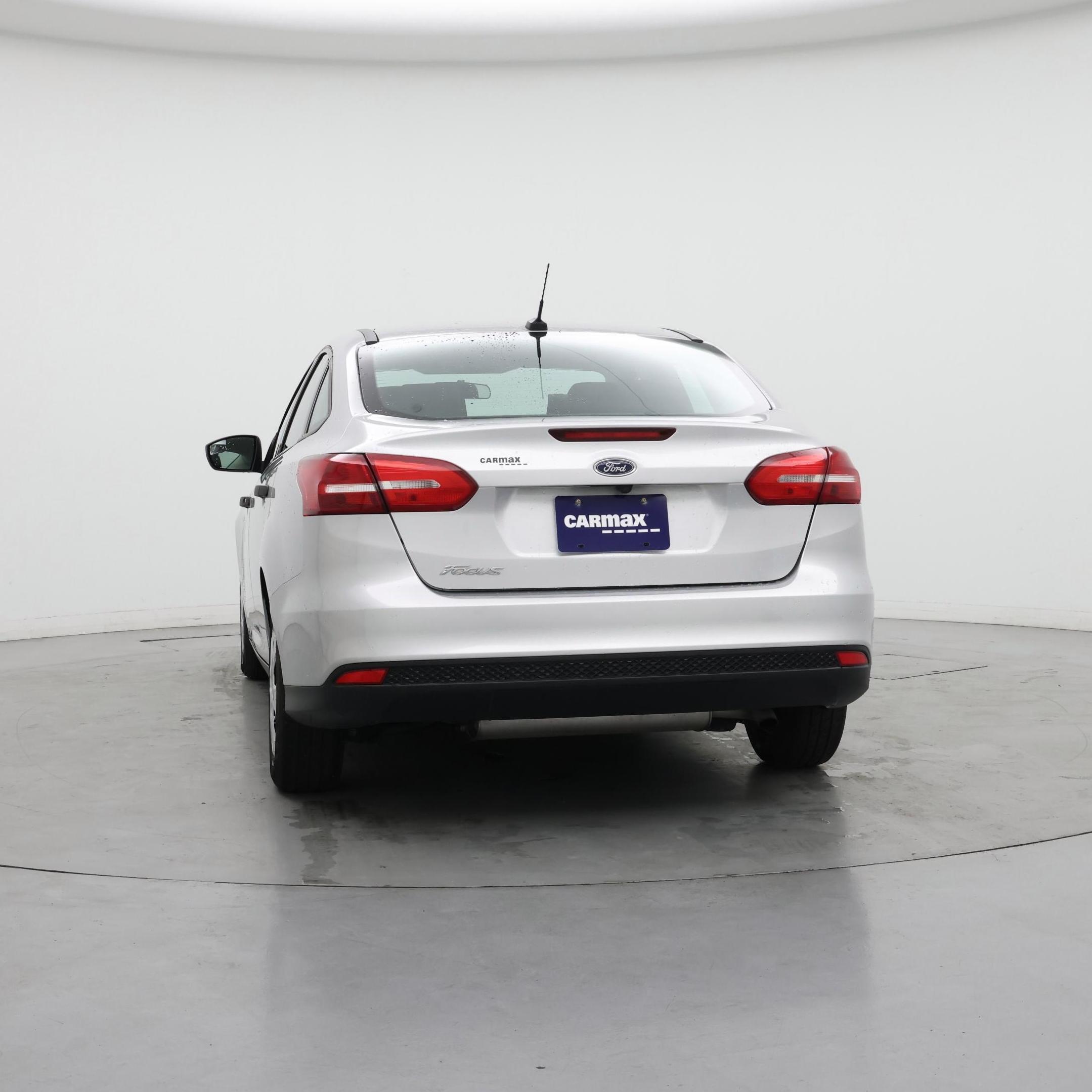 Thumbnail: 2017 Ford Focus - 6