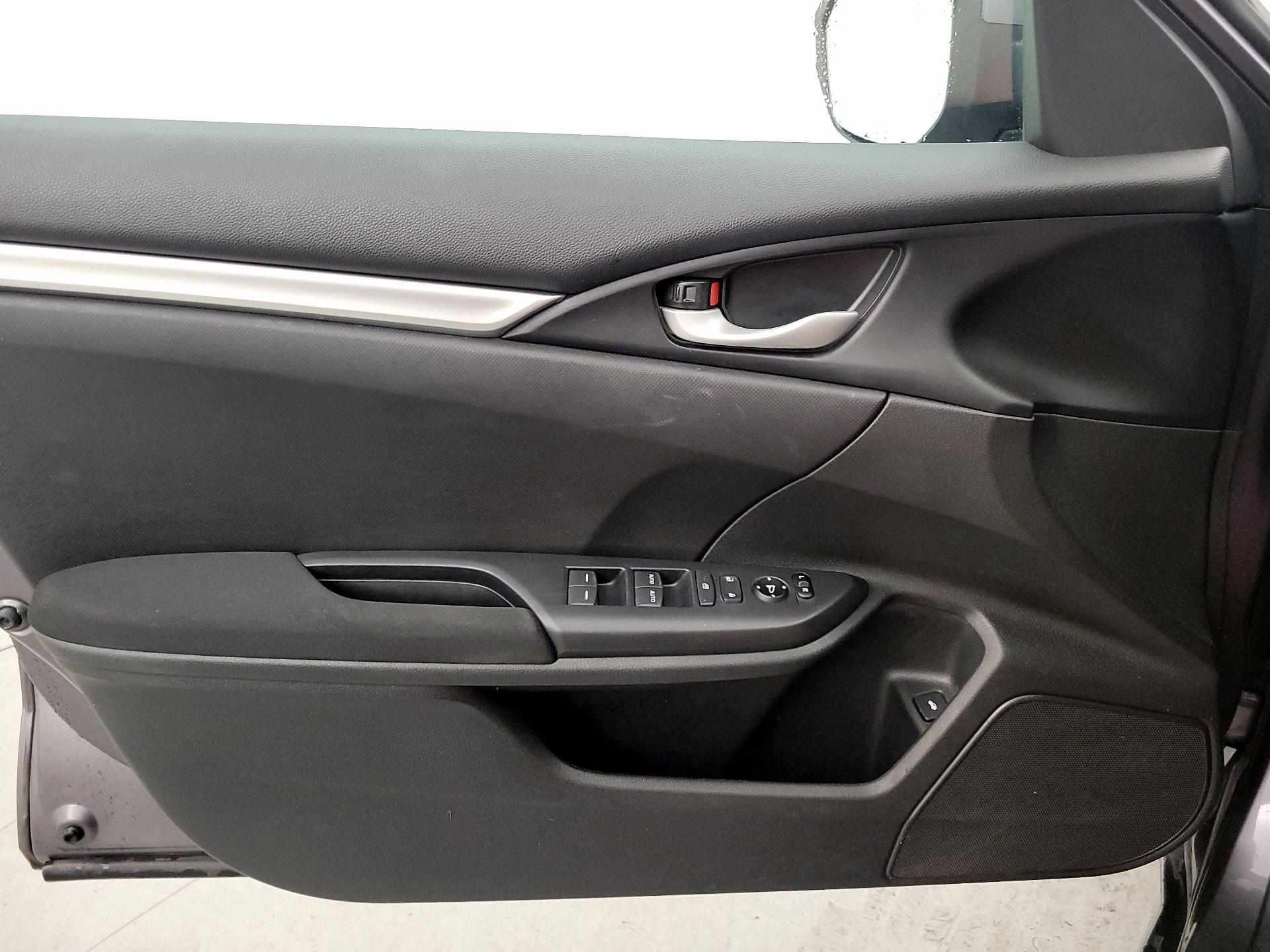 Thumbnail: 2019 Honda Civic - 12