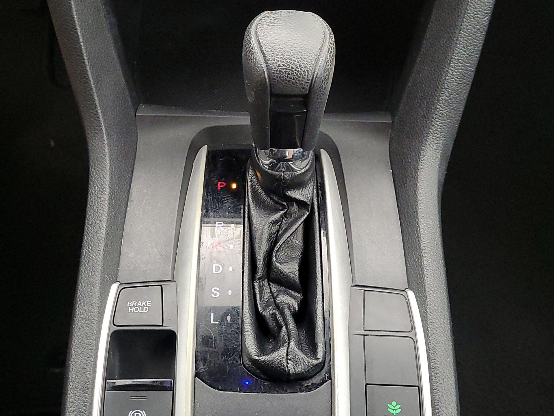 Thumbnail: 2019 Honda Civic - 17