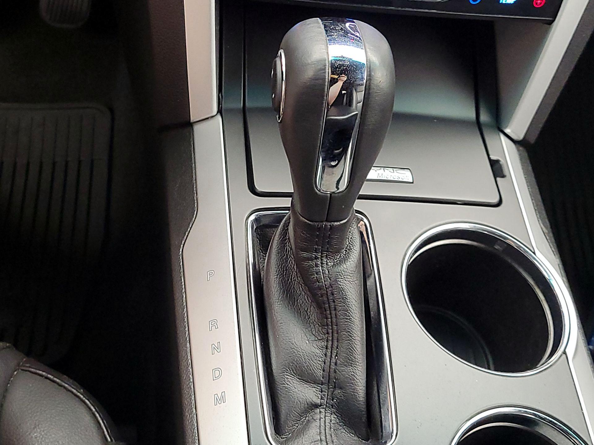 Thumbnail: 2014 Ford Explorer - 18