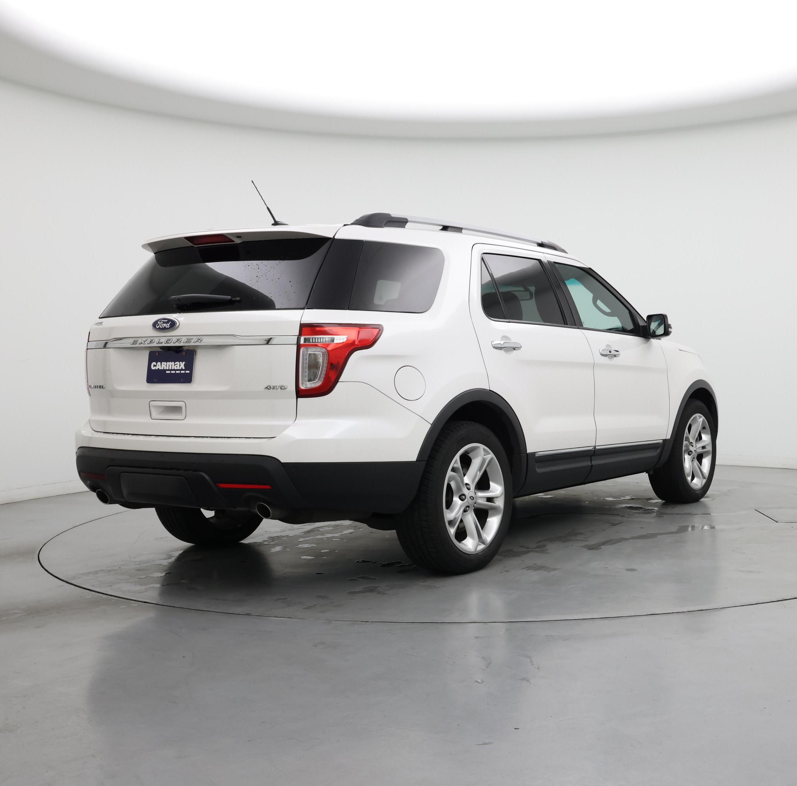 Thumbnail: 2014 Ford Explorer - 8