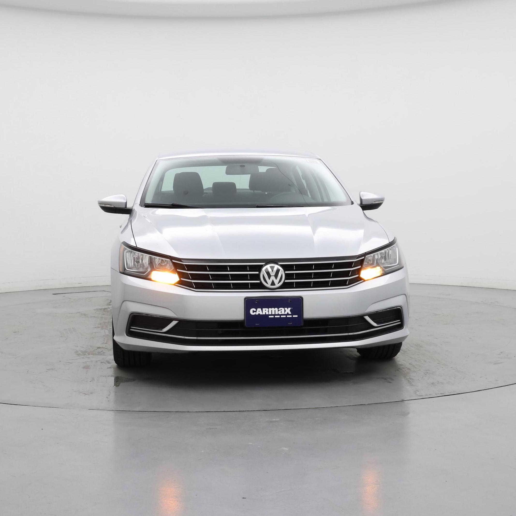 Thumbnail: 2018 Volkswagen Passat - 5