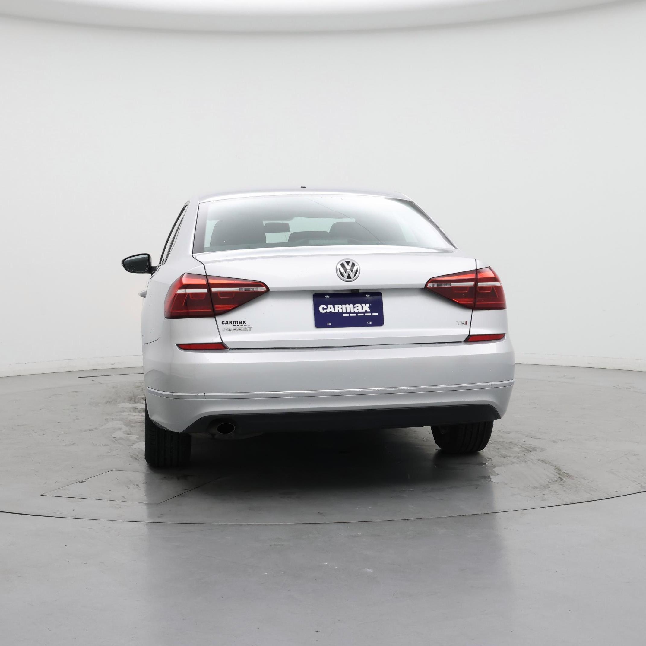 Thumbnail: 2018 Volkswagen Passat - 6