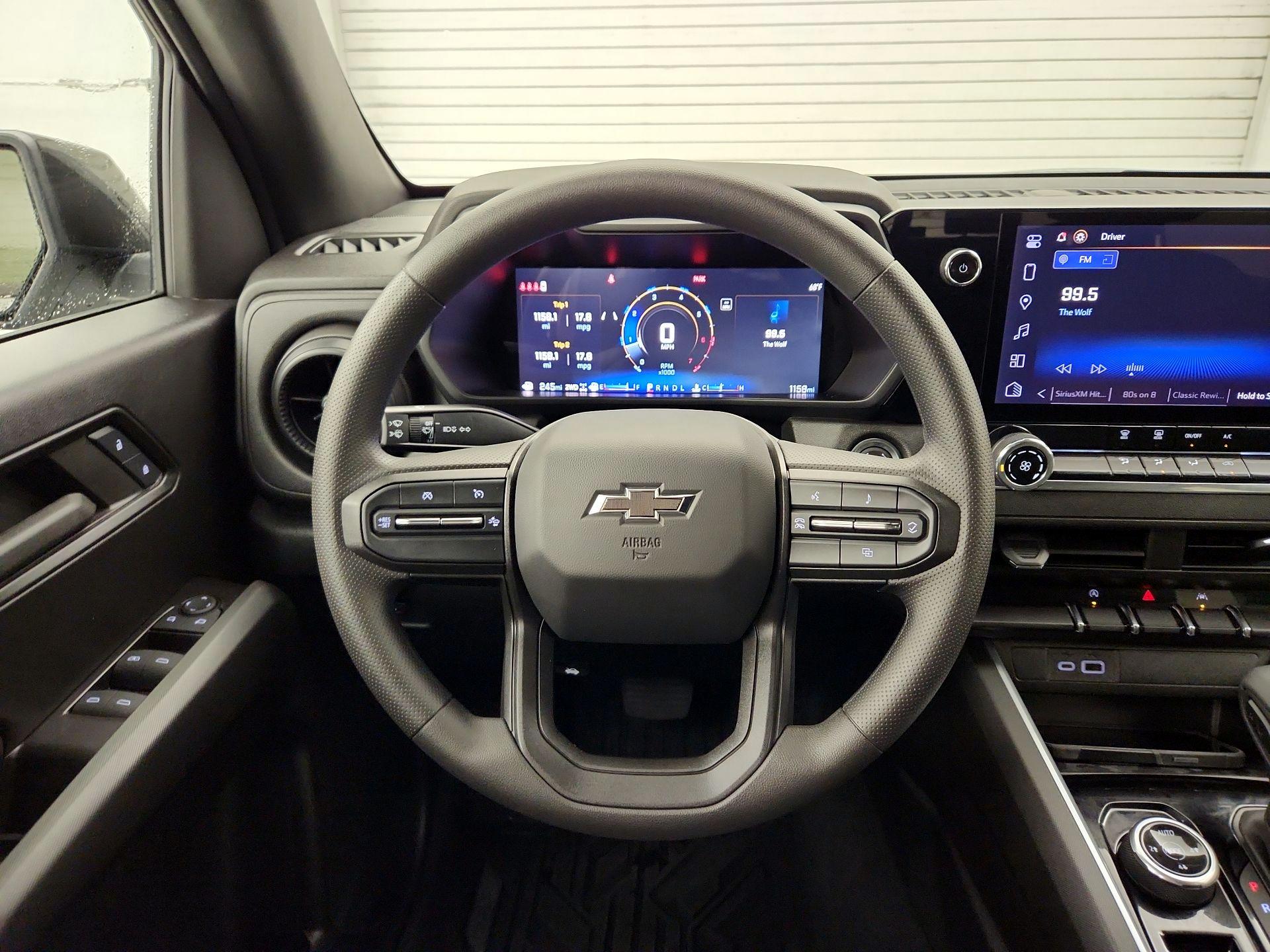 Thumbnail: 2024 Chevrolet Colorado - 10