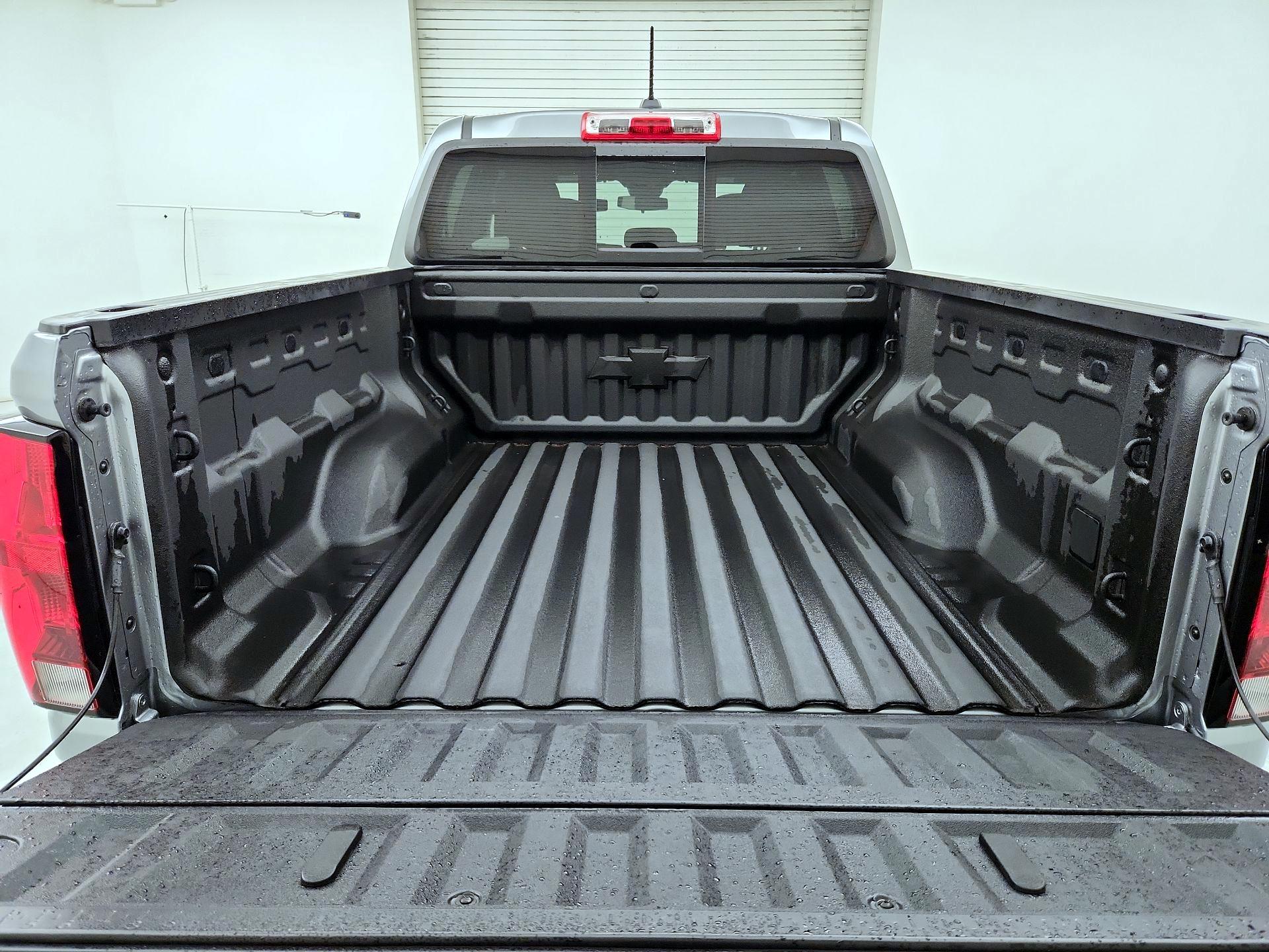 Thumbnail: 2024 Chevrolet Colorado - 20