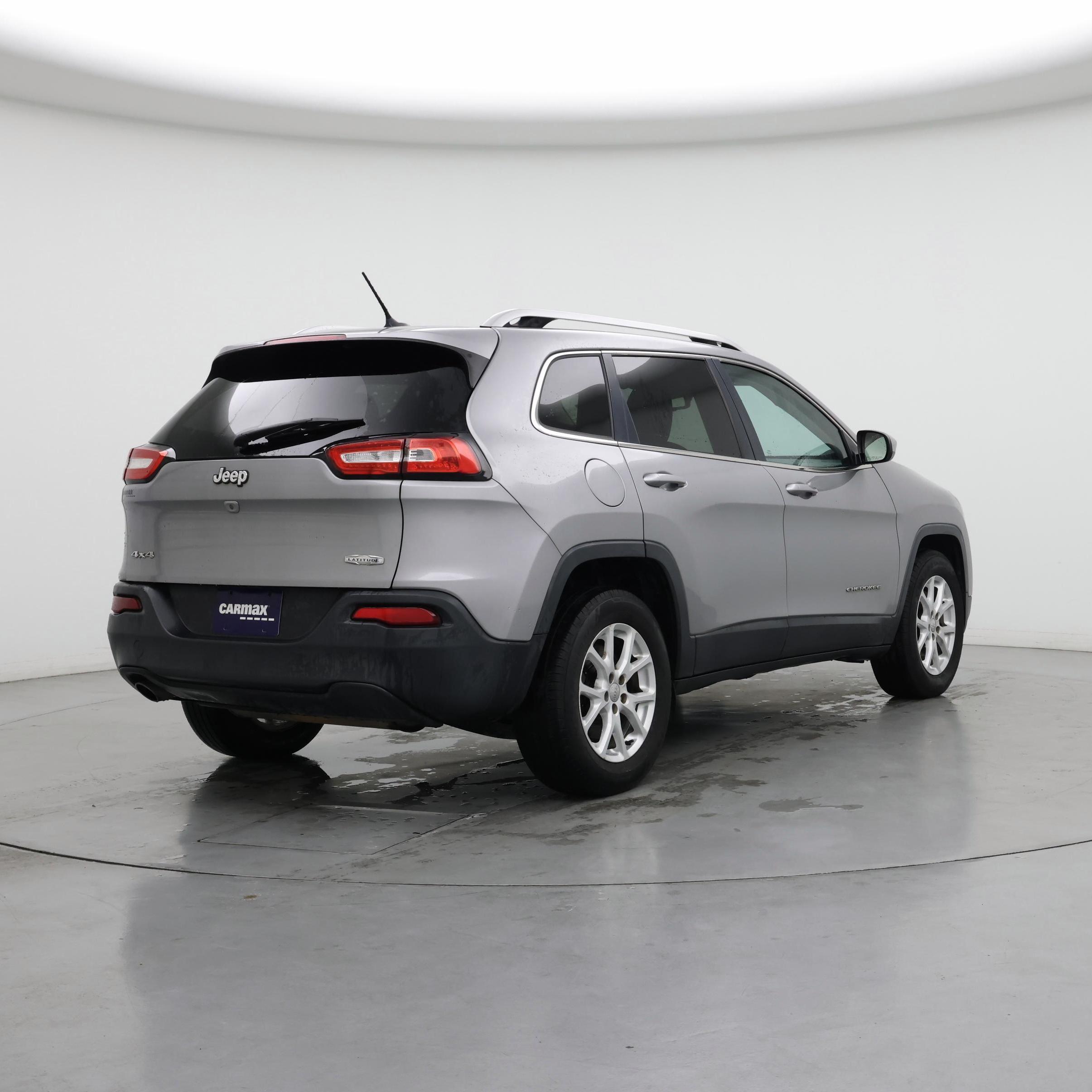 Thumbnail: 2015 Jeep Cherokee - 8