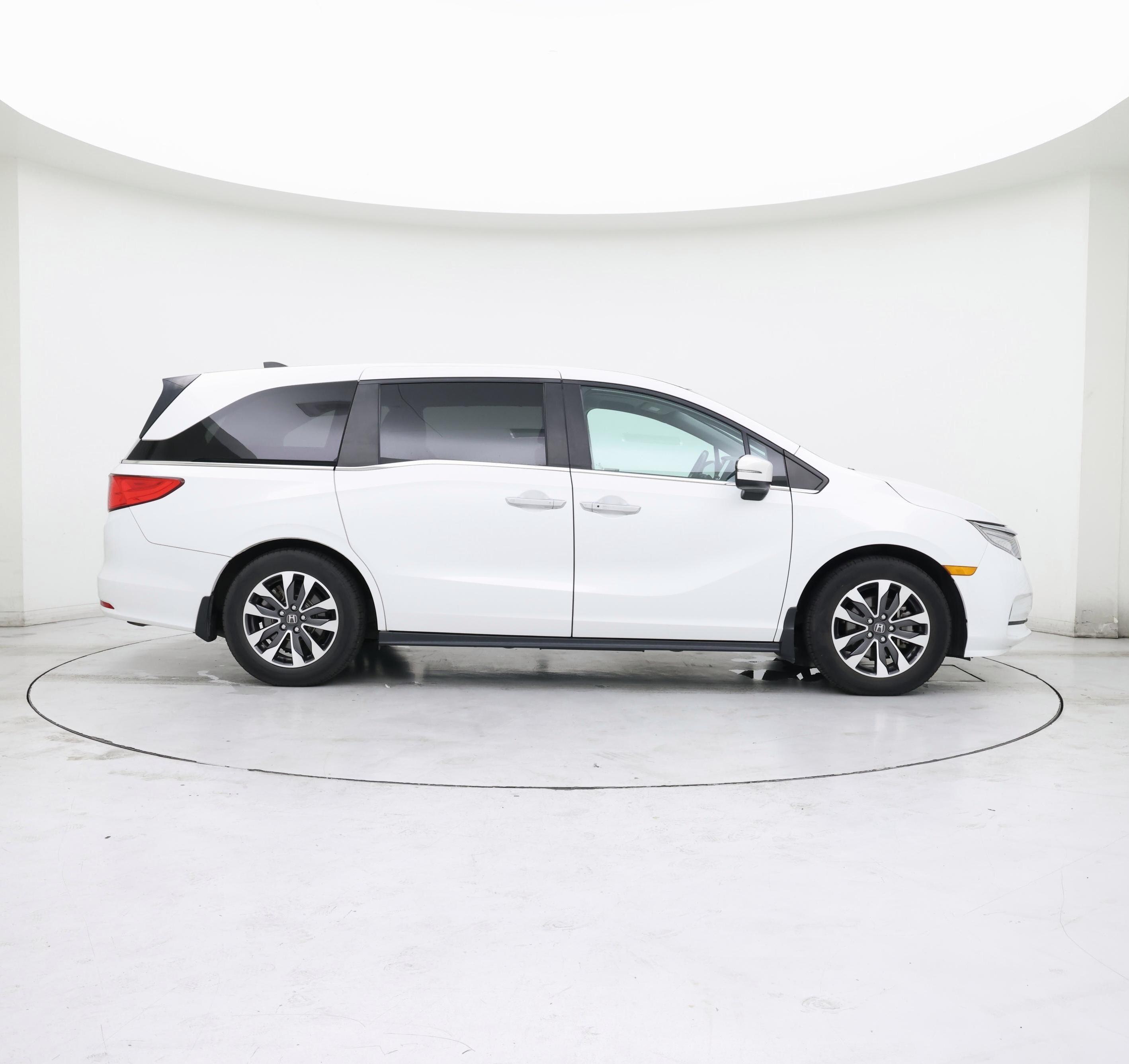 Thumbnail: 2021 Honda Odyssey - 7