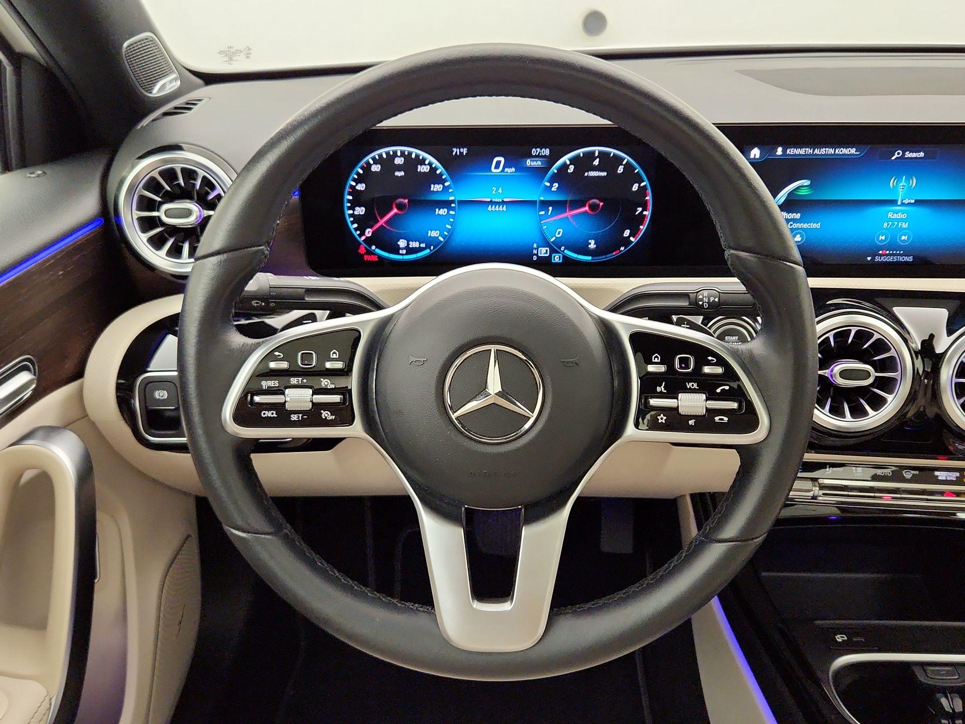 Thumbnail: 2021 Mercedes-Benz A-Class - 10