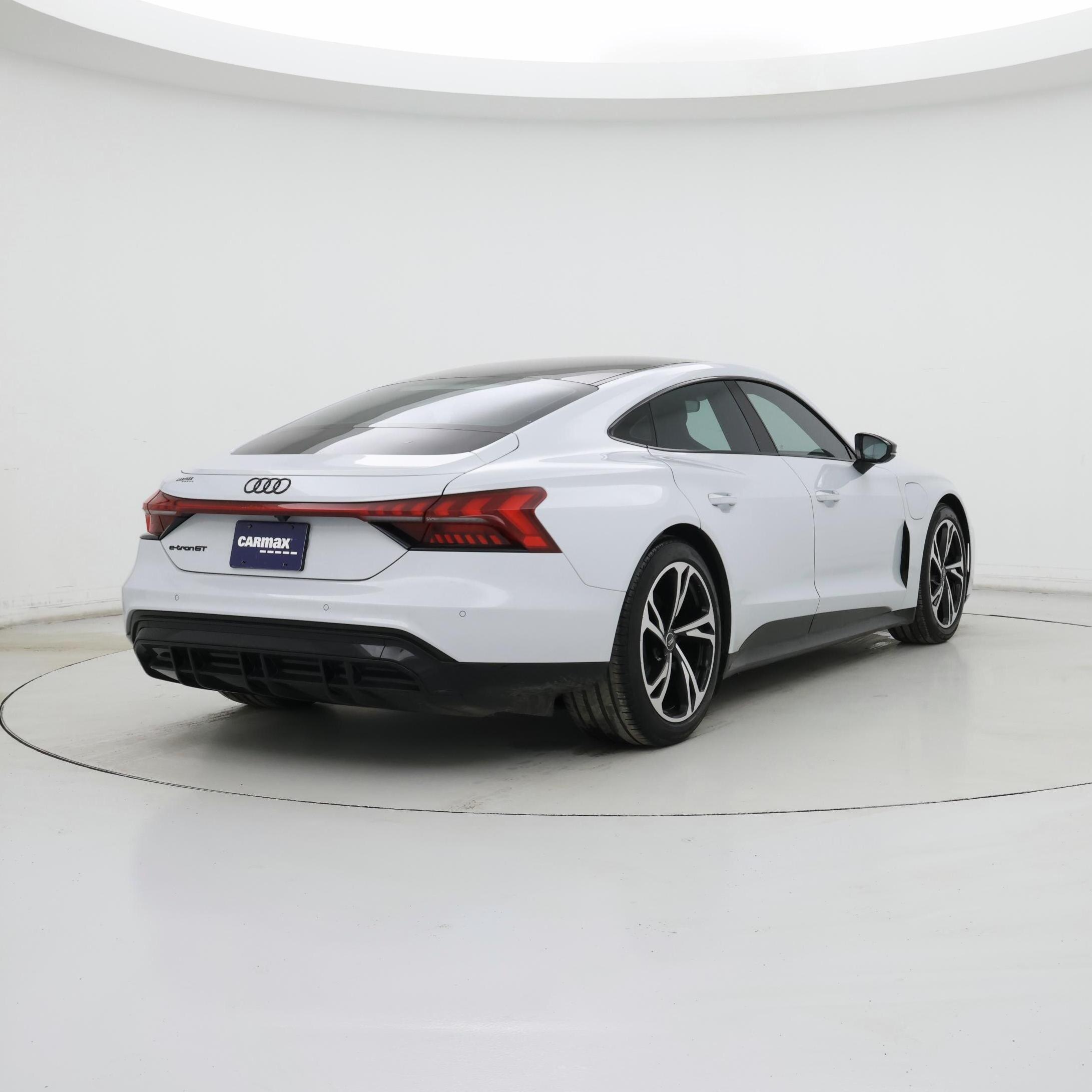 Thumbnail: 2023 Audi e-tron GT - 8