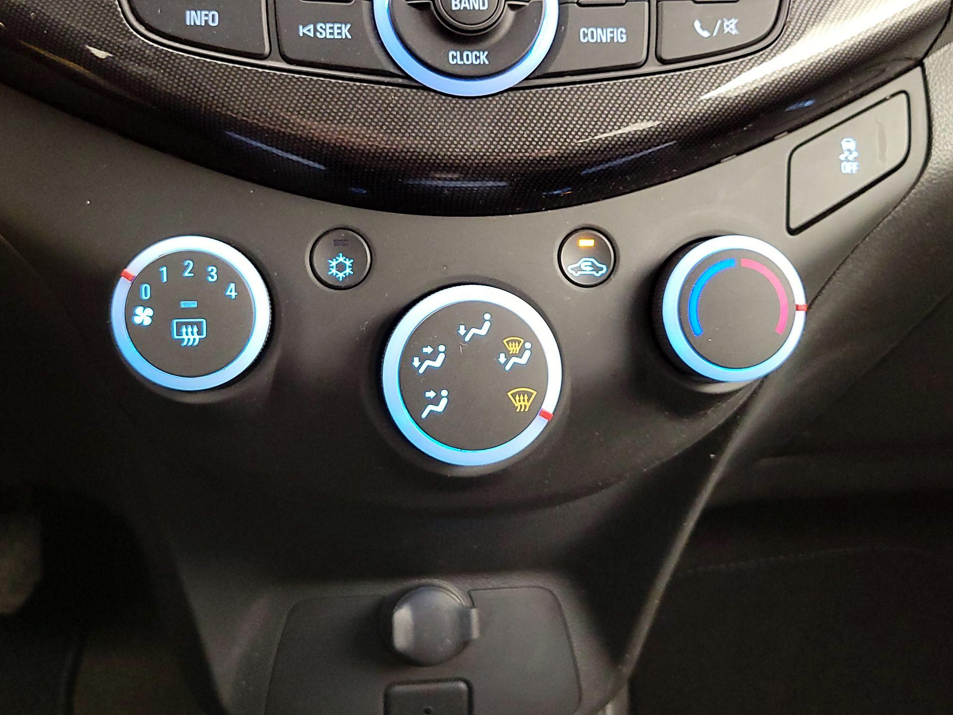 Thumbnail: 2014 Chevrolet Spark - 15
