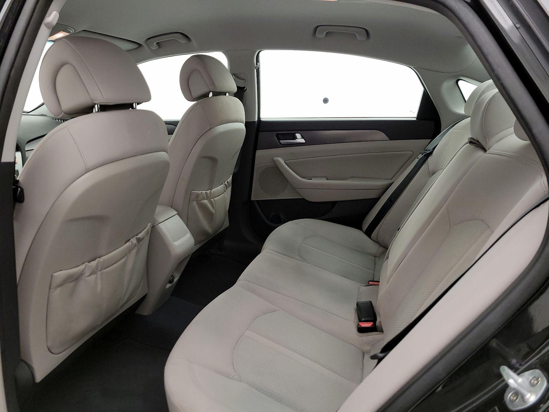 Thumbnail: 2015 Hyundai Sonata - 19