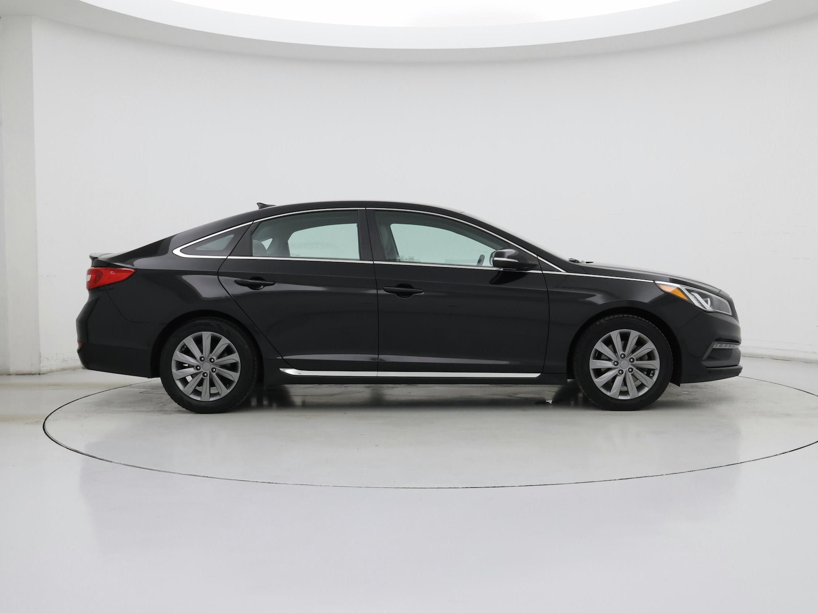 Image of 2015 Hyundai Sonata Sport