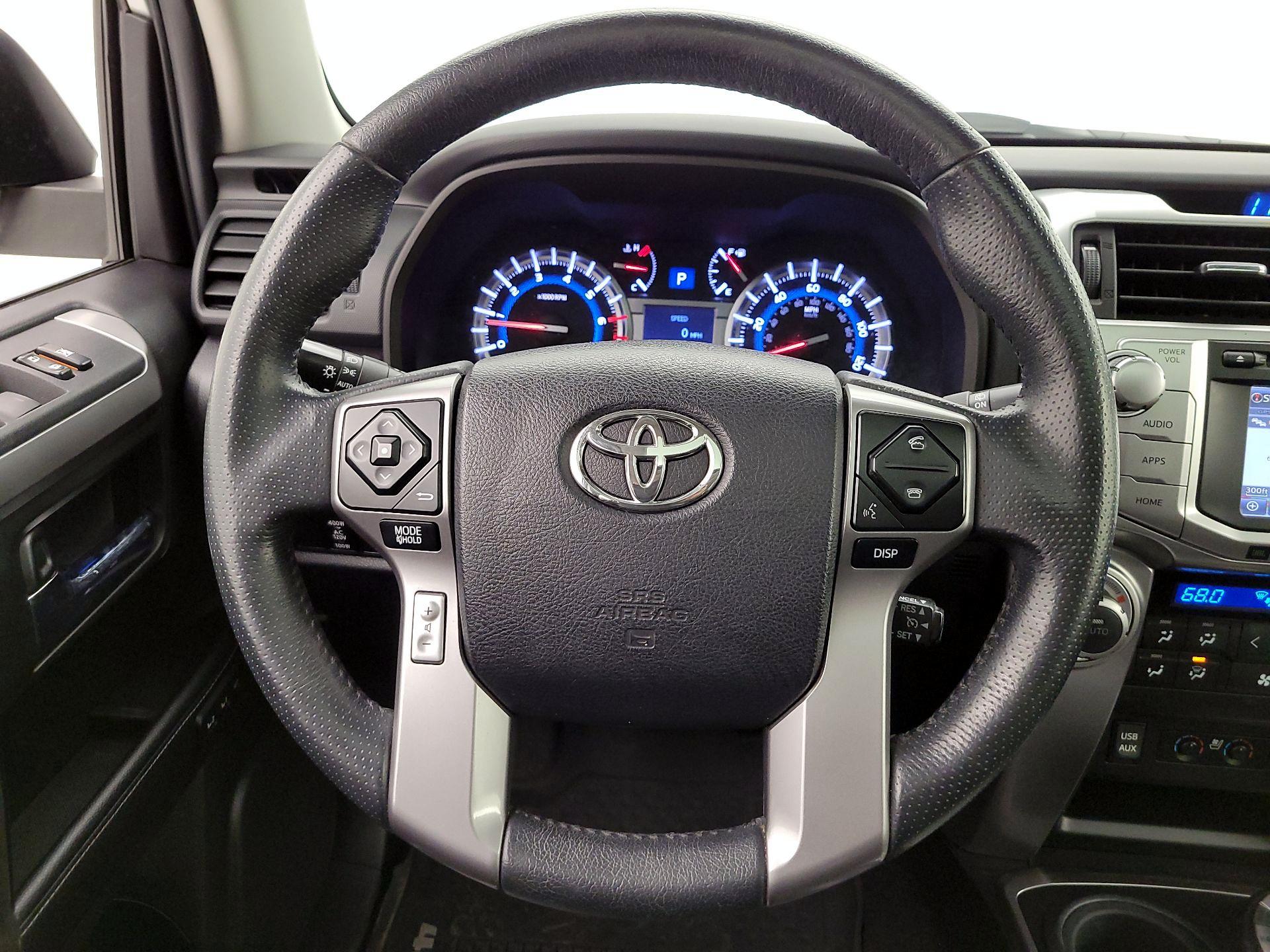 Thumbnail: 2018 Toyota 4Runner - 10