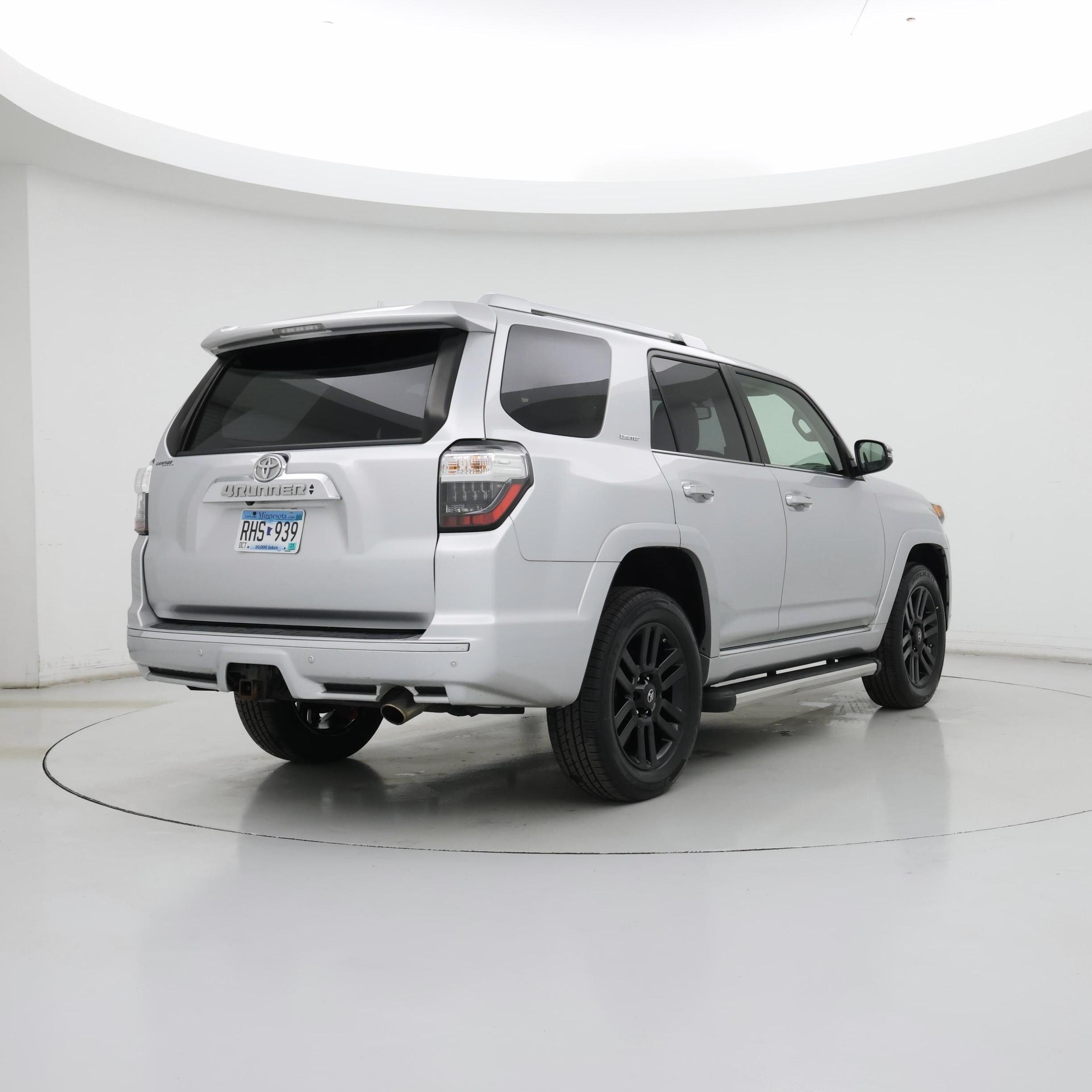 Thumbnail: 2018 Toyota 4Runner - 8